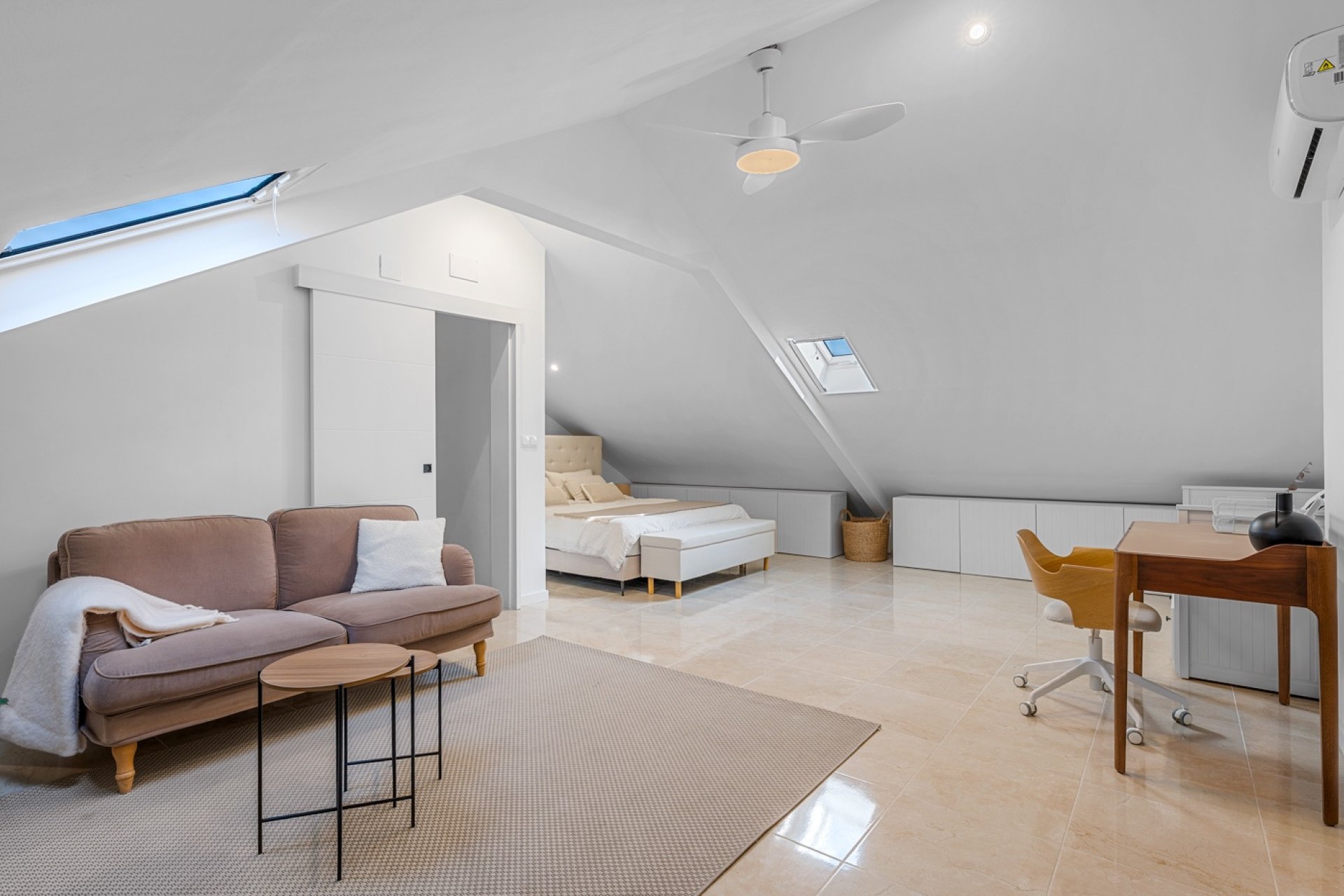 Resale - Townhouse -
Alicante - Playa San Juan