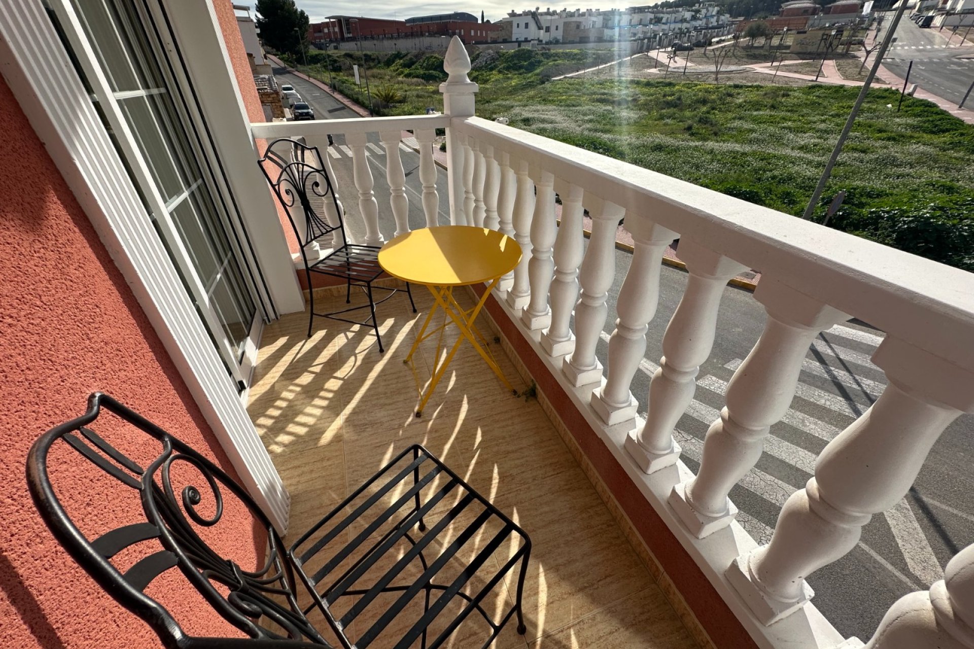 Resale - Townhouse -
Bigastro