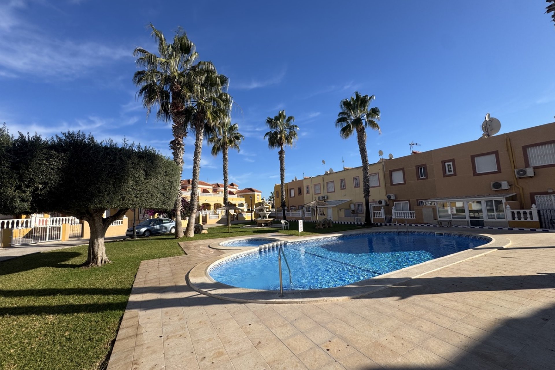 Resale - Townhouse -
Cabo Roig