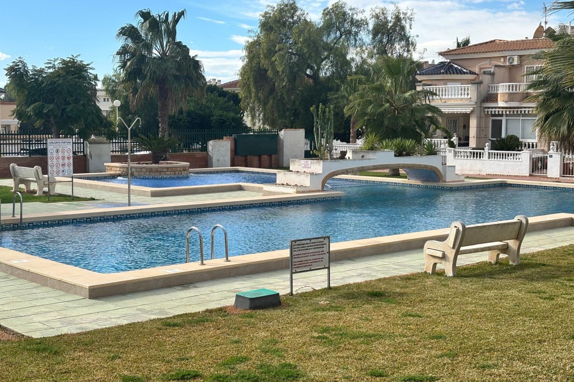 Resale - Townhouse -
Ciudad quesada - Ciudad Quesada - Doña Pepa