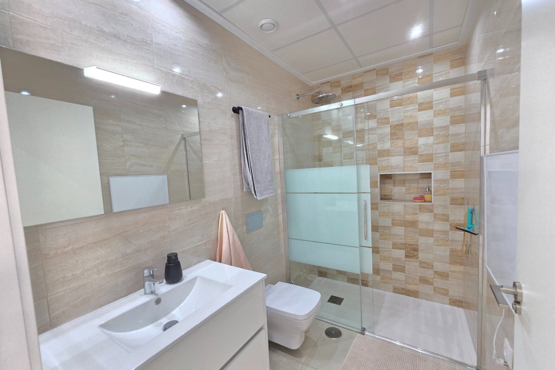 Resale - Townhouse * -
Ciudad Quesada * - Doña Pepa *