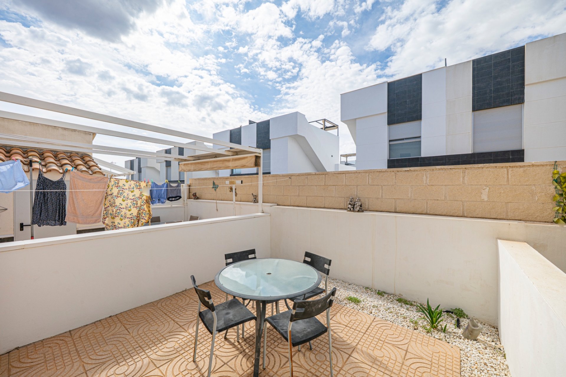 Resale - Townhouse -
Ciudad quesada - Lo Marabú