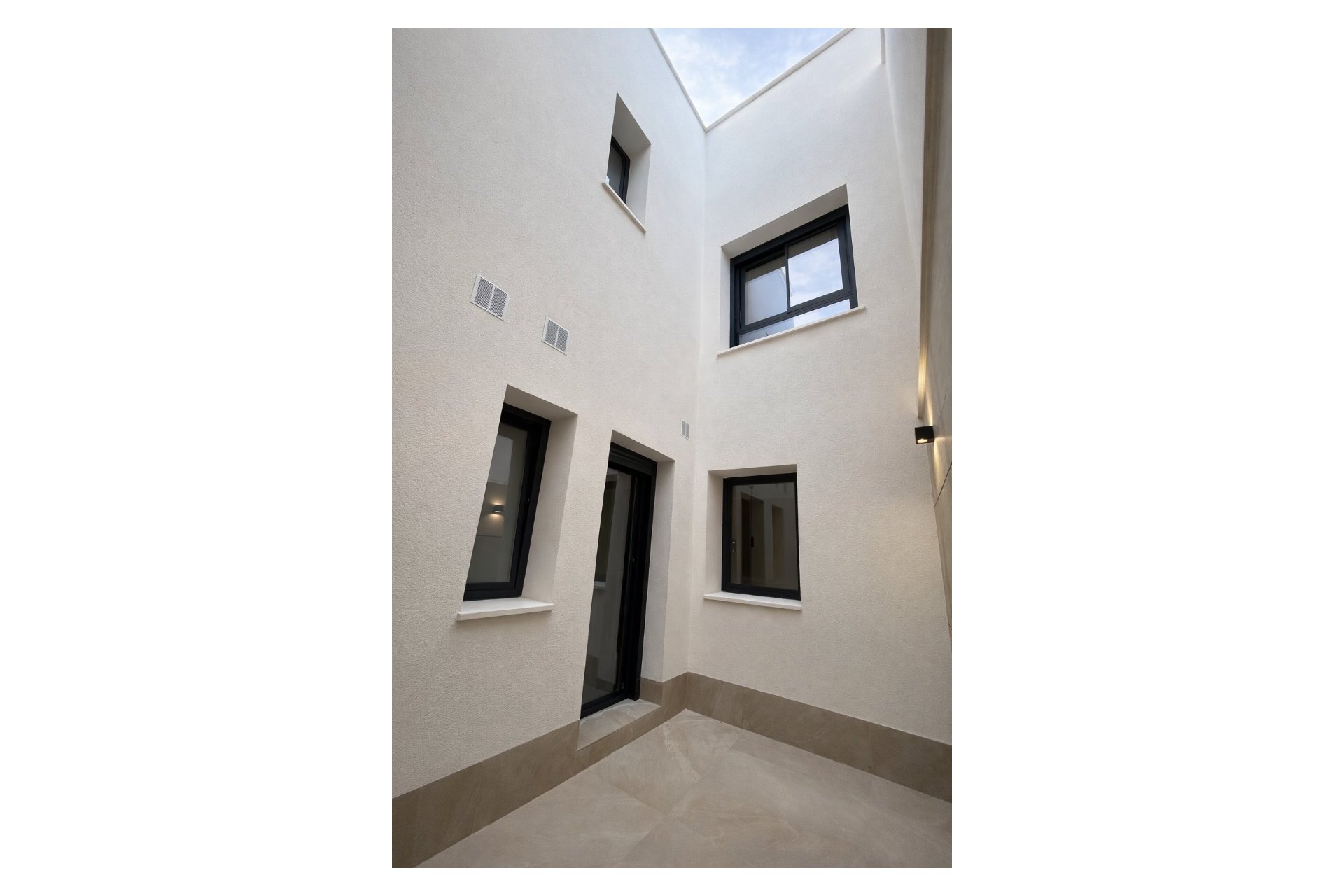 Resale - Townhouse -
Dolores - Pueblo