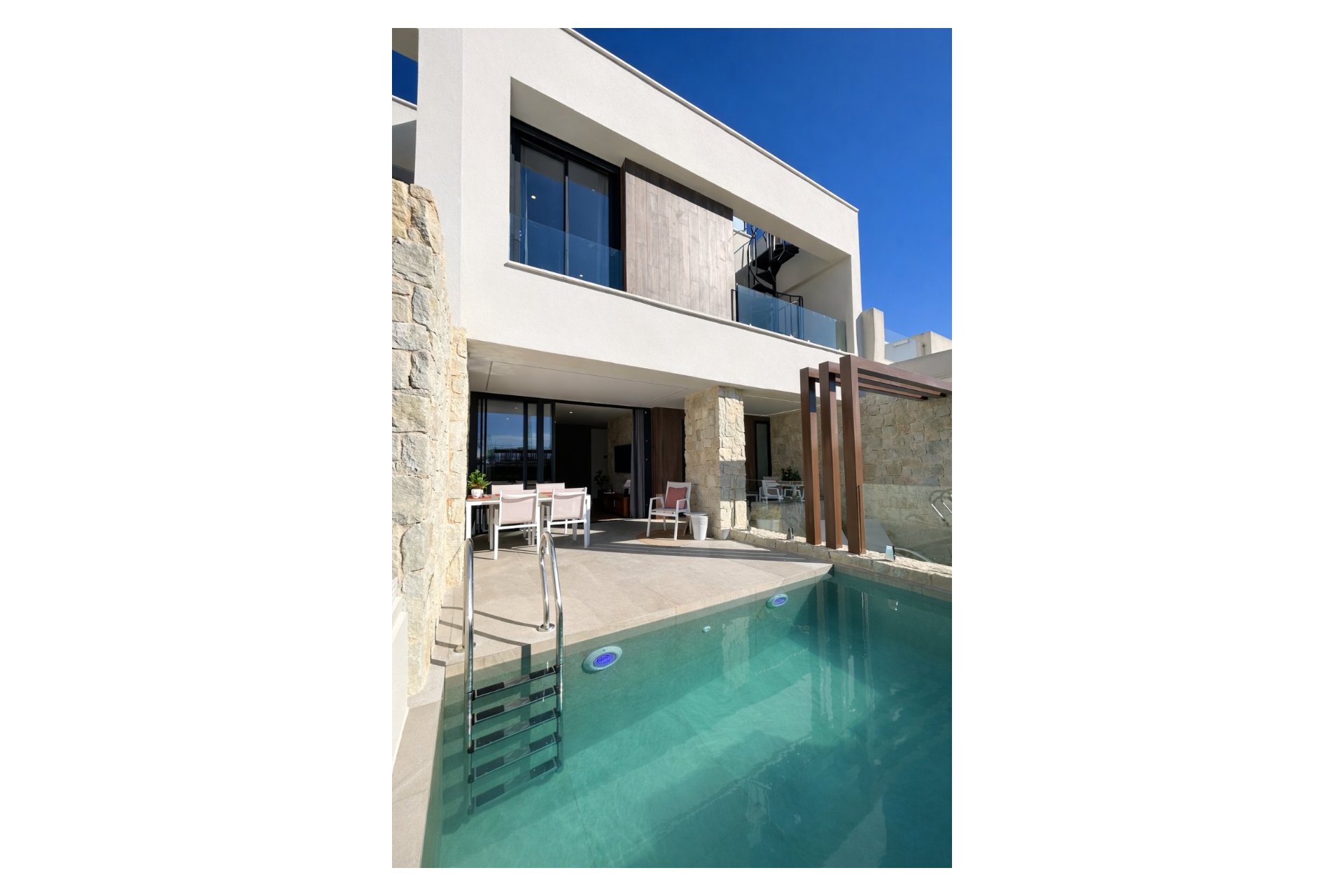 Resale - Townhouse -
Dolores - Pueblo