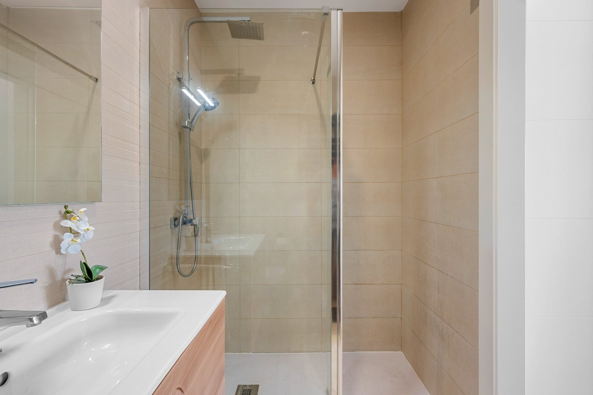 Resale - Townhouse -
Formentera del Segura