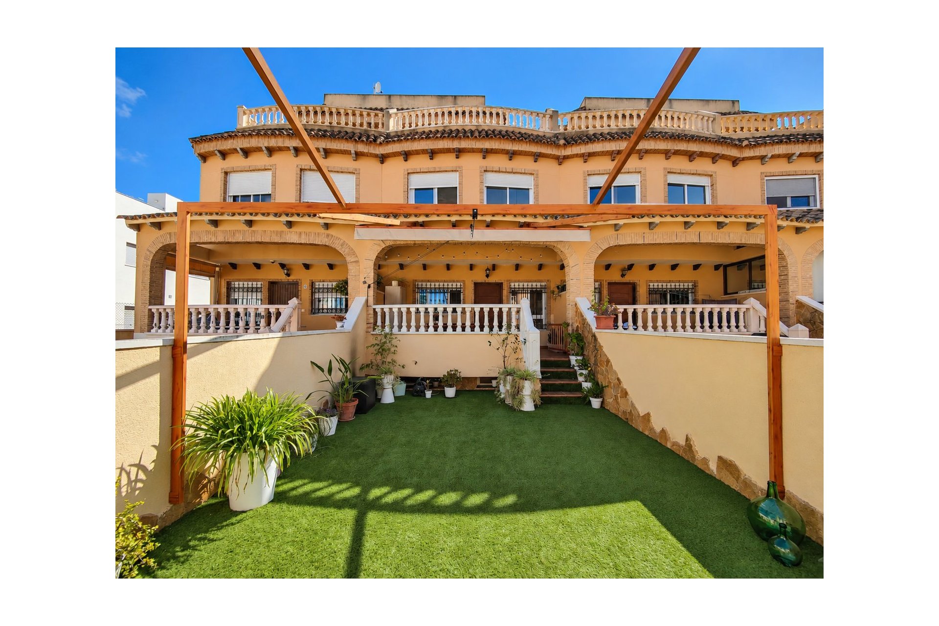 Resale - Townhouse -
Guardamar del Segura - Center - El Raso