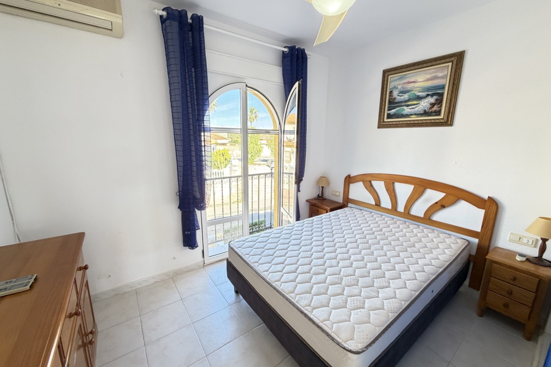 Resale - Townhouse -
La Florida