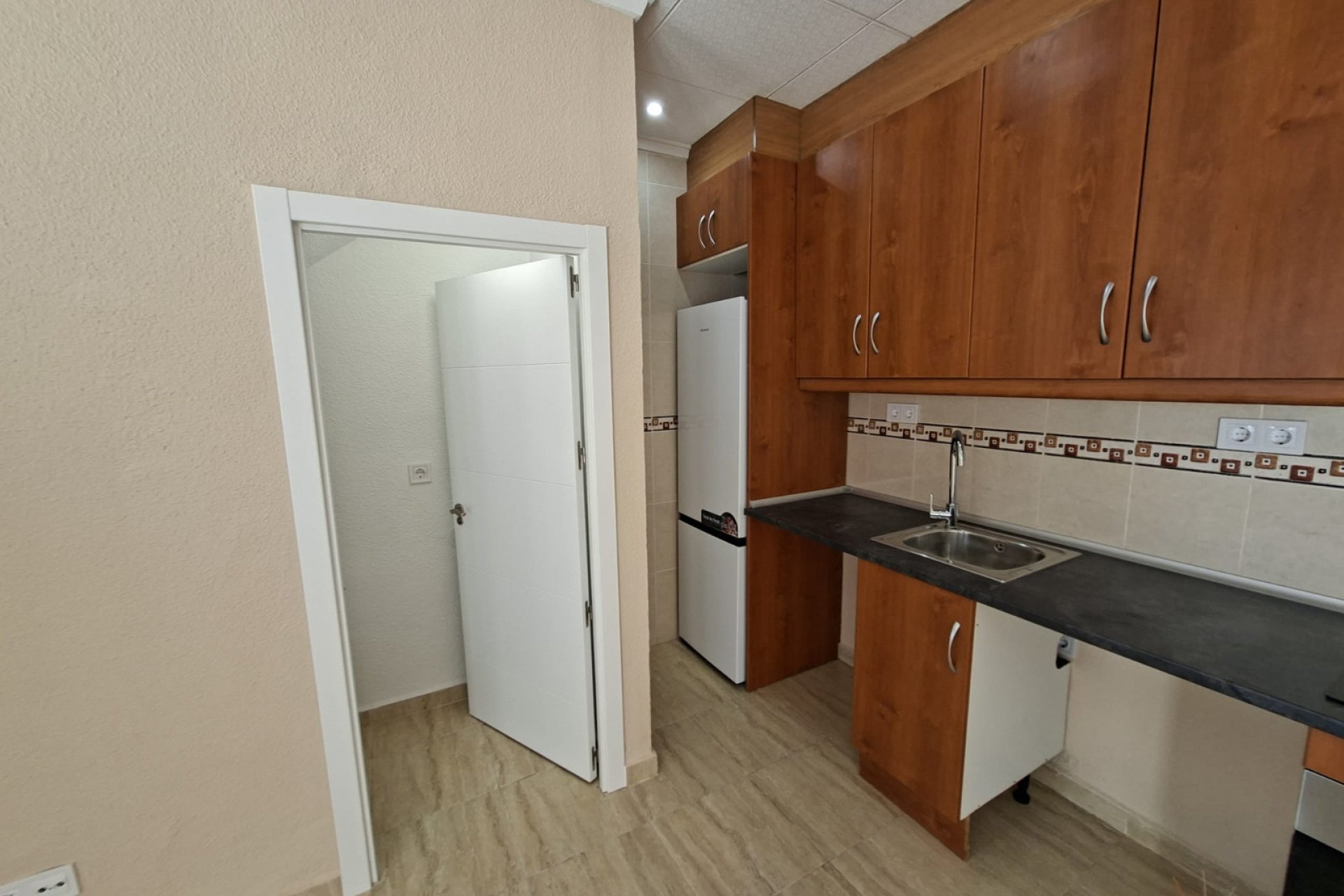 Resale - Townhouse -
La Marina