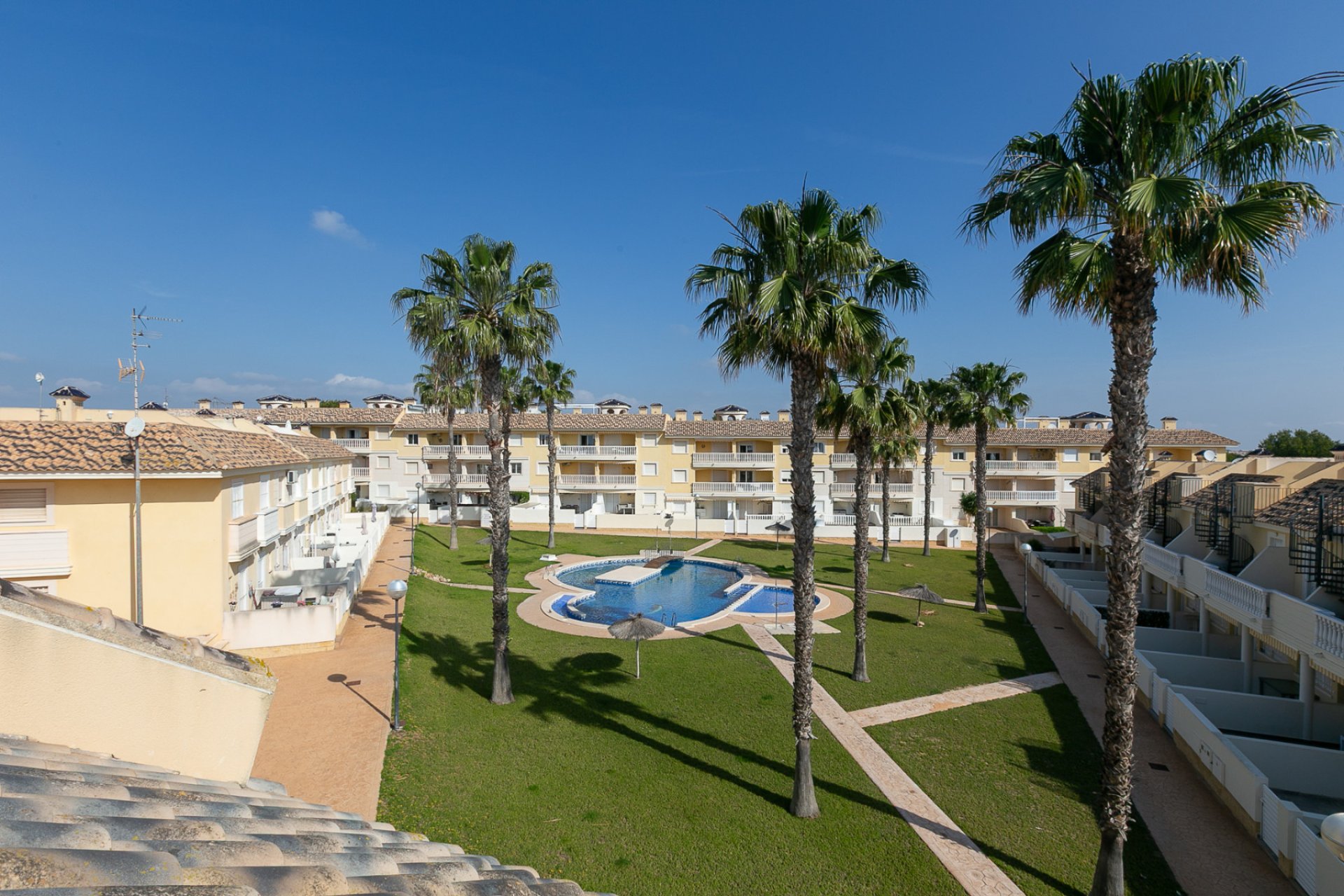 Resale - Townhouse -
Lomas de Cabo Roig