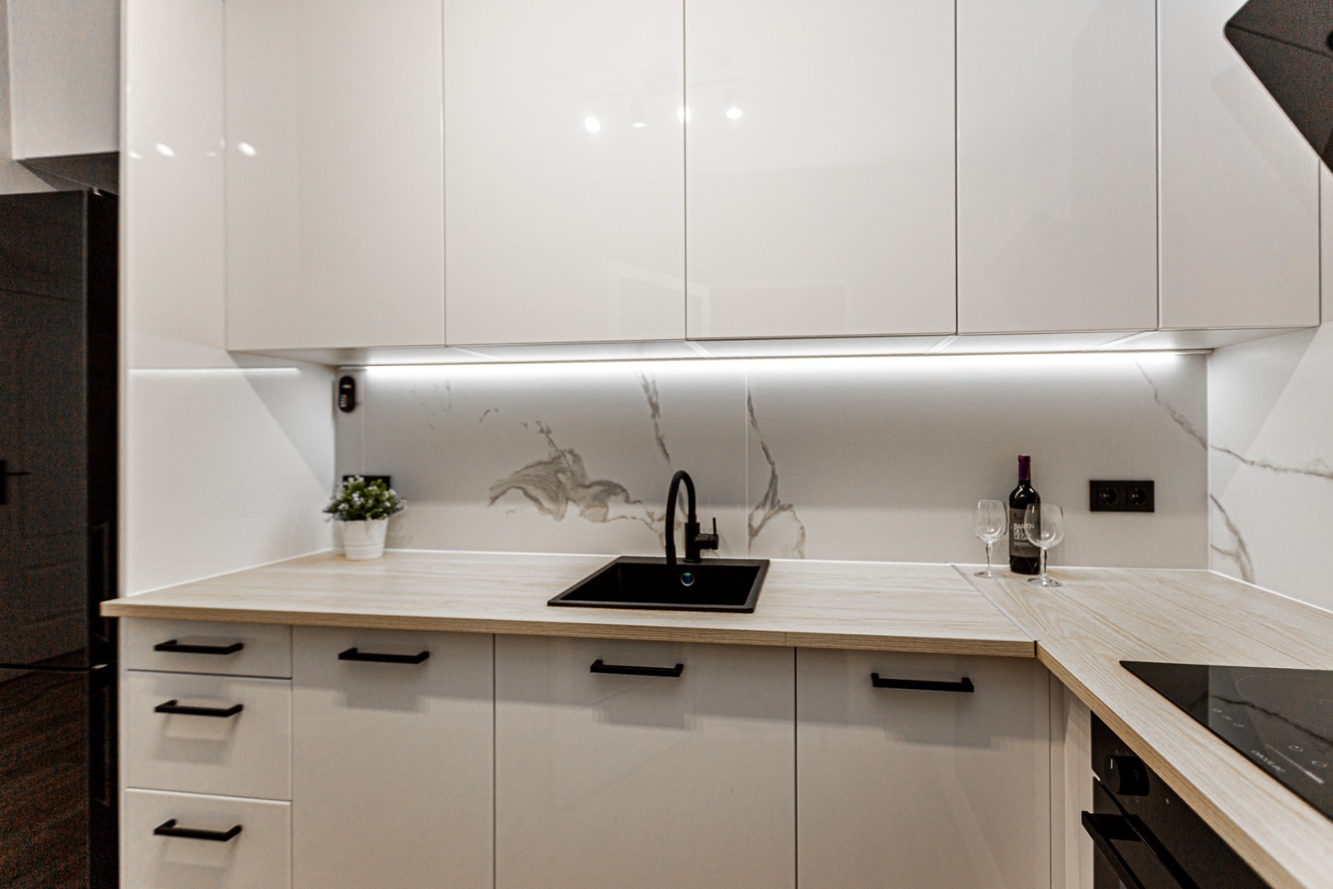 Resale - Townhouse -
Los Altos