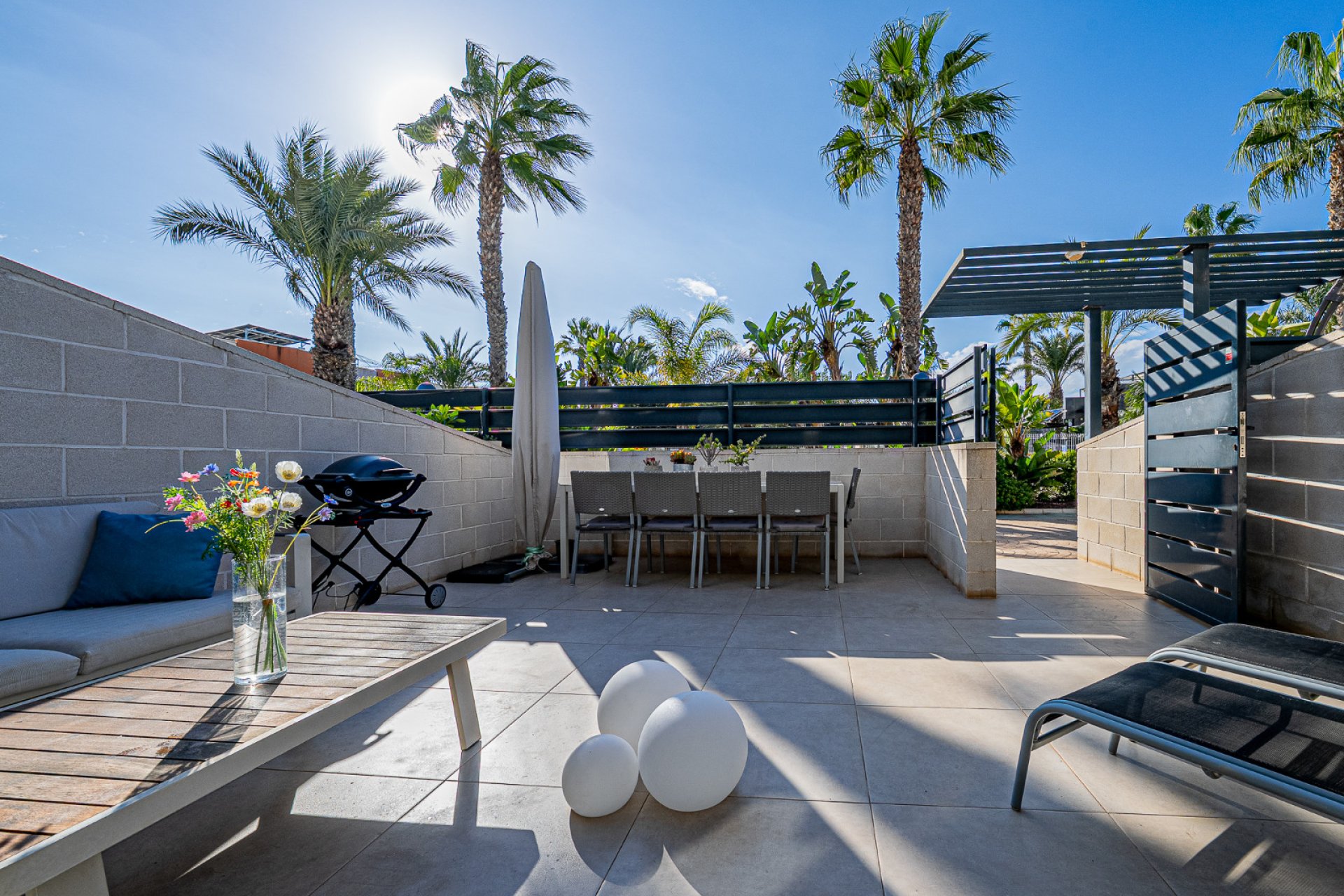 Resale - Townhouse -
Los Dolses