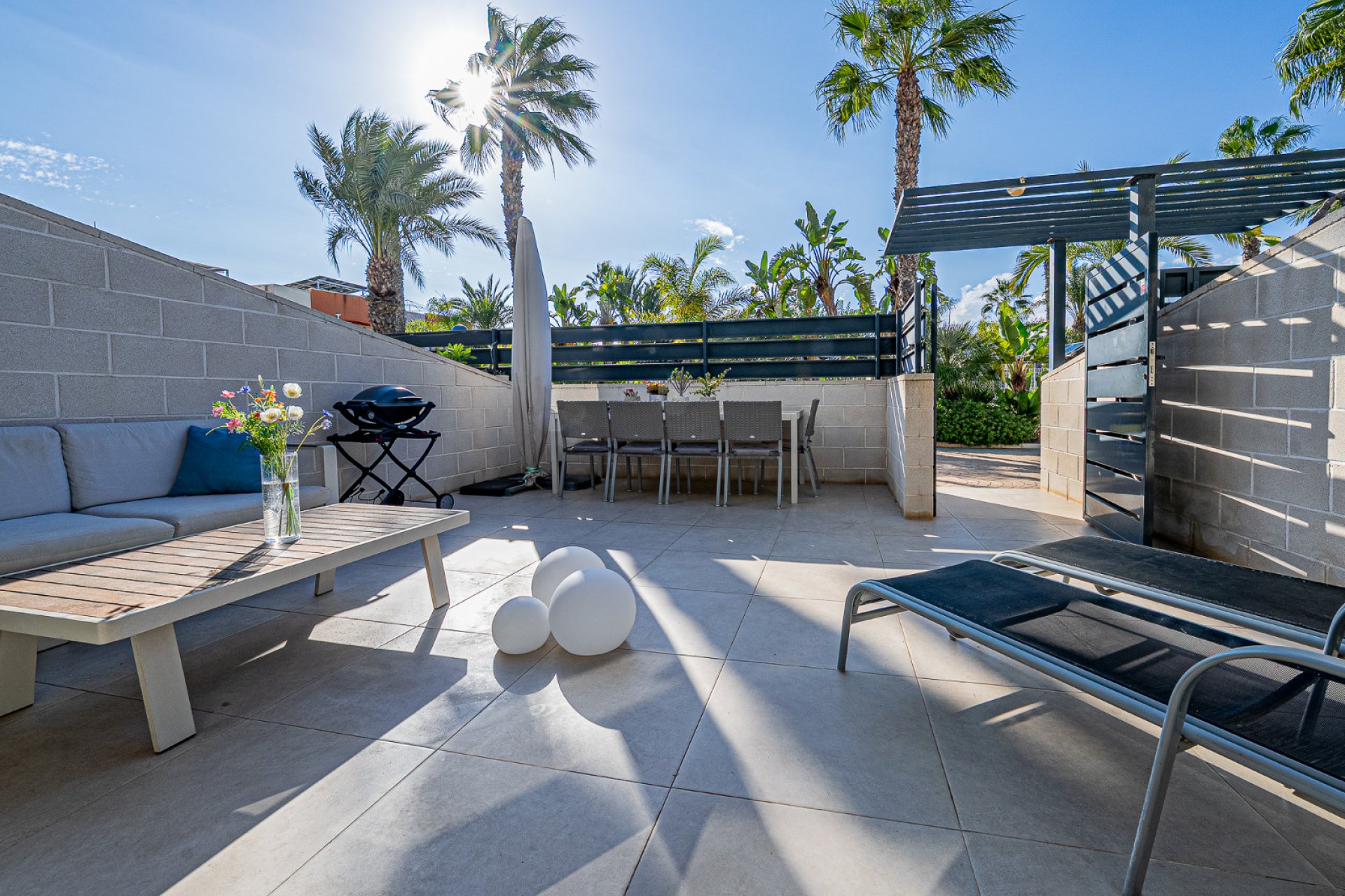 Resale - Townhouse -
Los Dolses