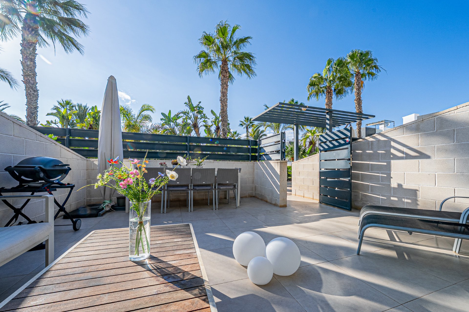 Resale - Townhouse -
Los Dolses