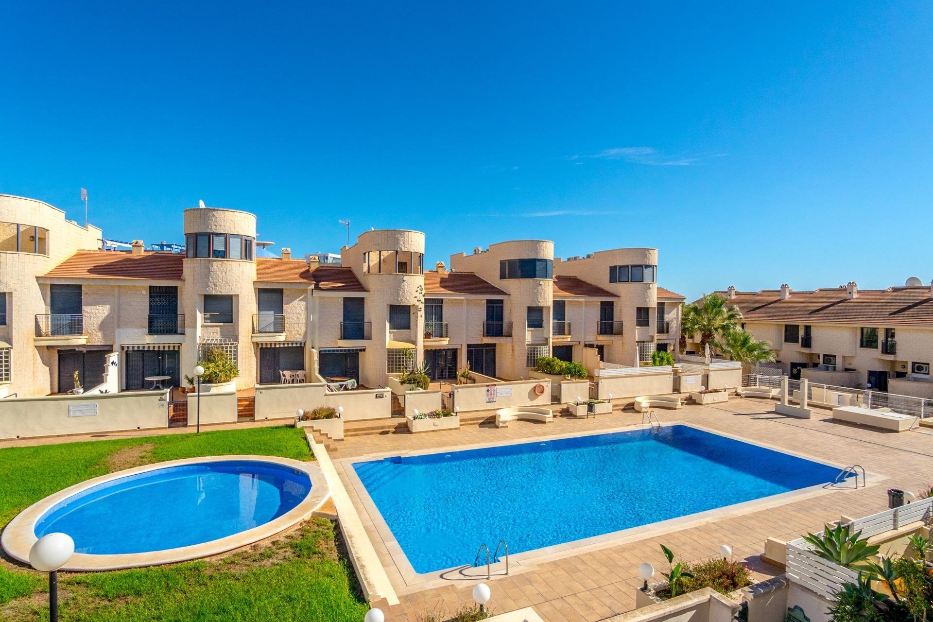 Resale - Townhouse -
Orihuela Costa - Cabo Roig