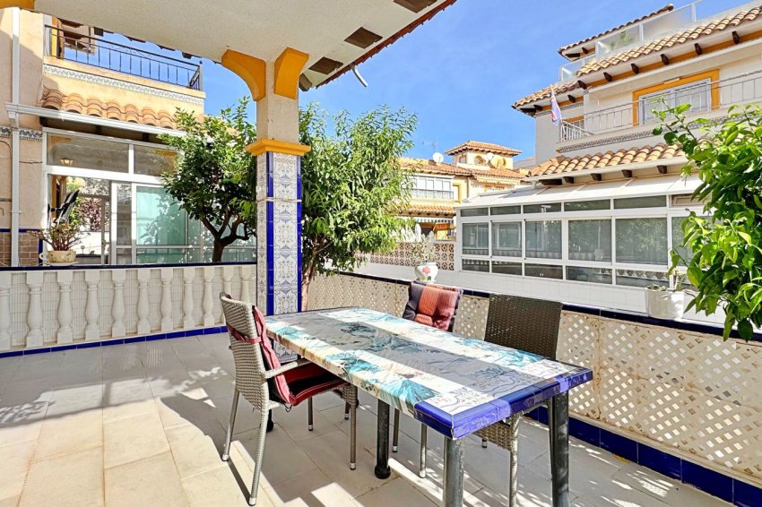 Resale - Townhouse -
Orihuela Costa - La Campana