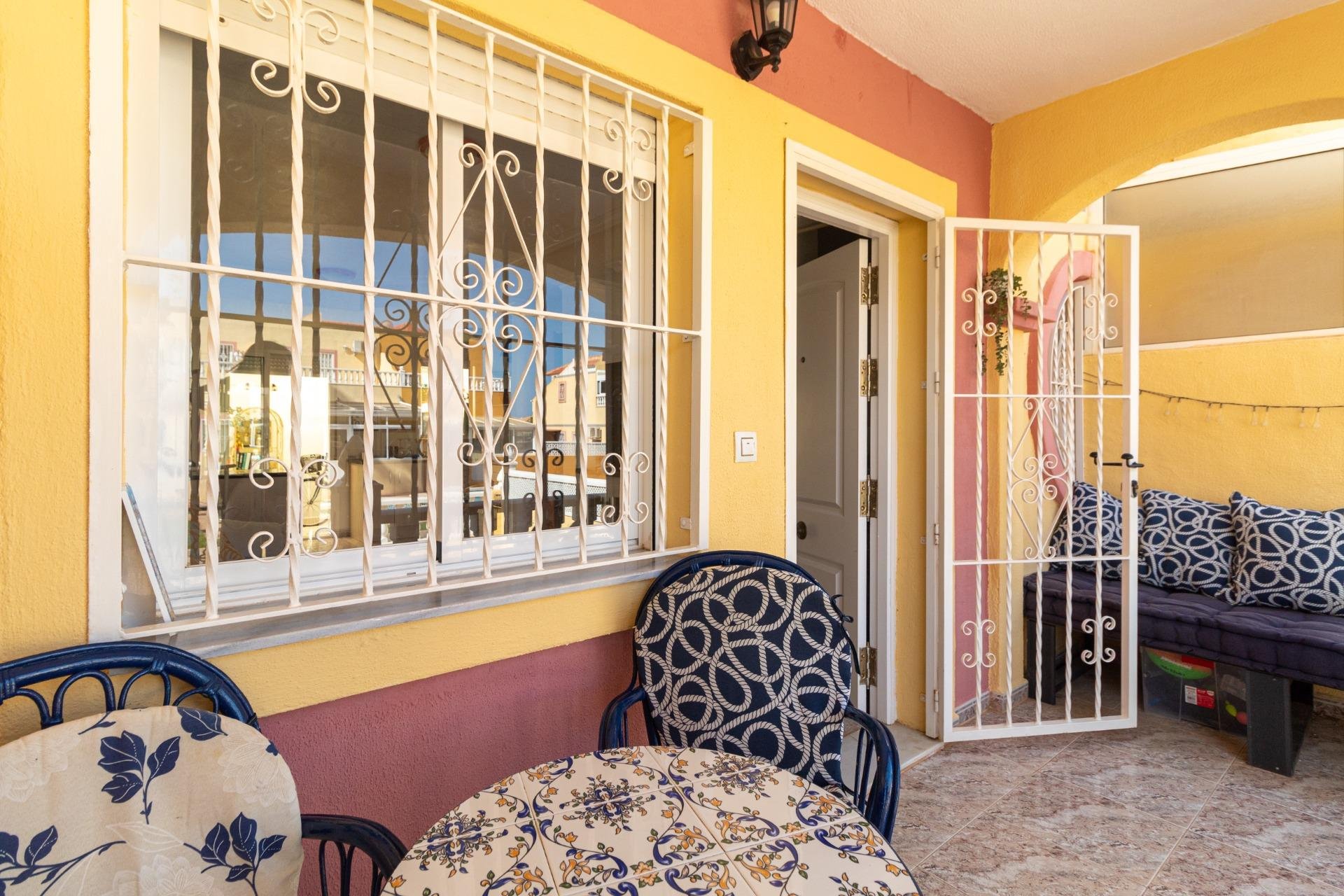 Resale - Townhouse -
Orihuela Costa - La Regia