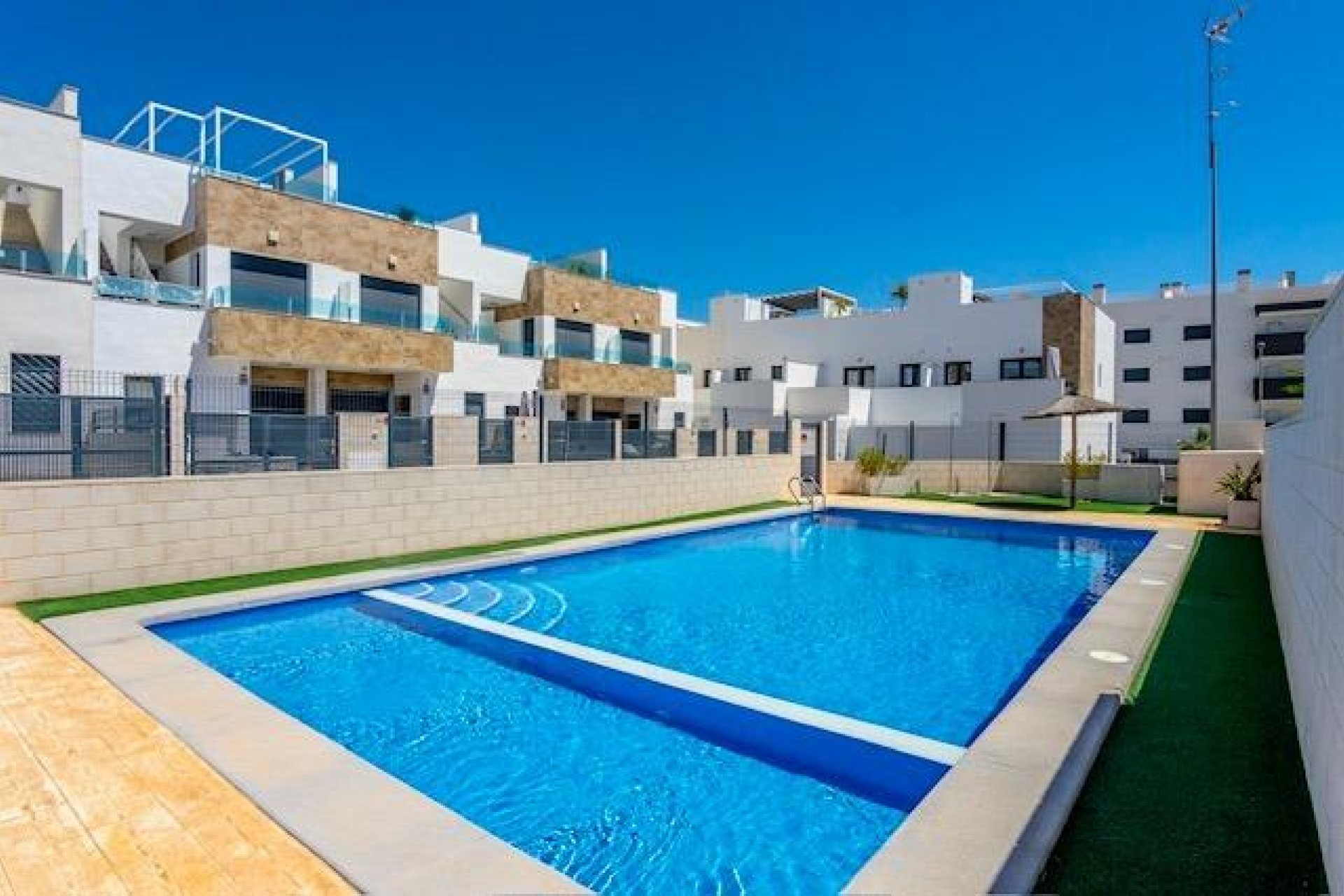 Resale - Townhouse -
Orihuela Costa - Las Filipinas
