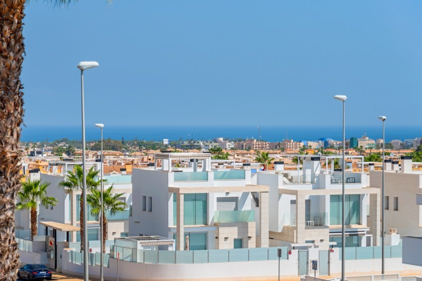 Resale - Townhouse -
Orihuela Costa - Lomas de Cabo Roig