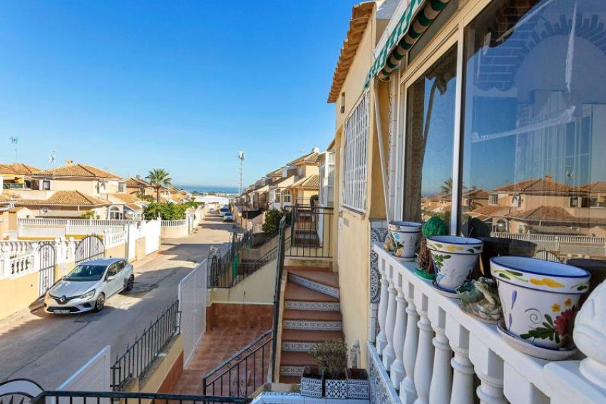 Resale - Townhouse -
Orihuela Costa - Los Altos