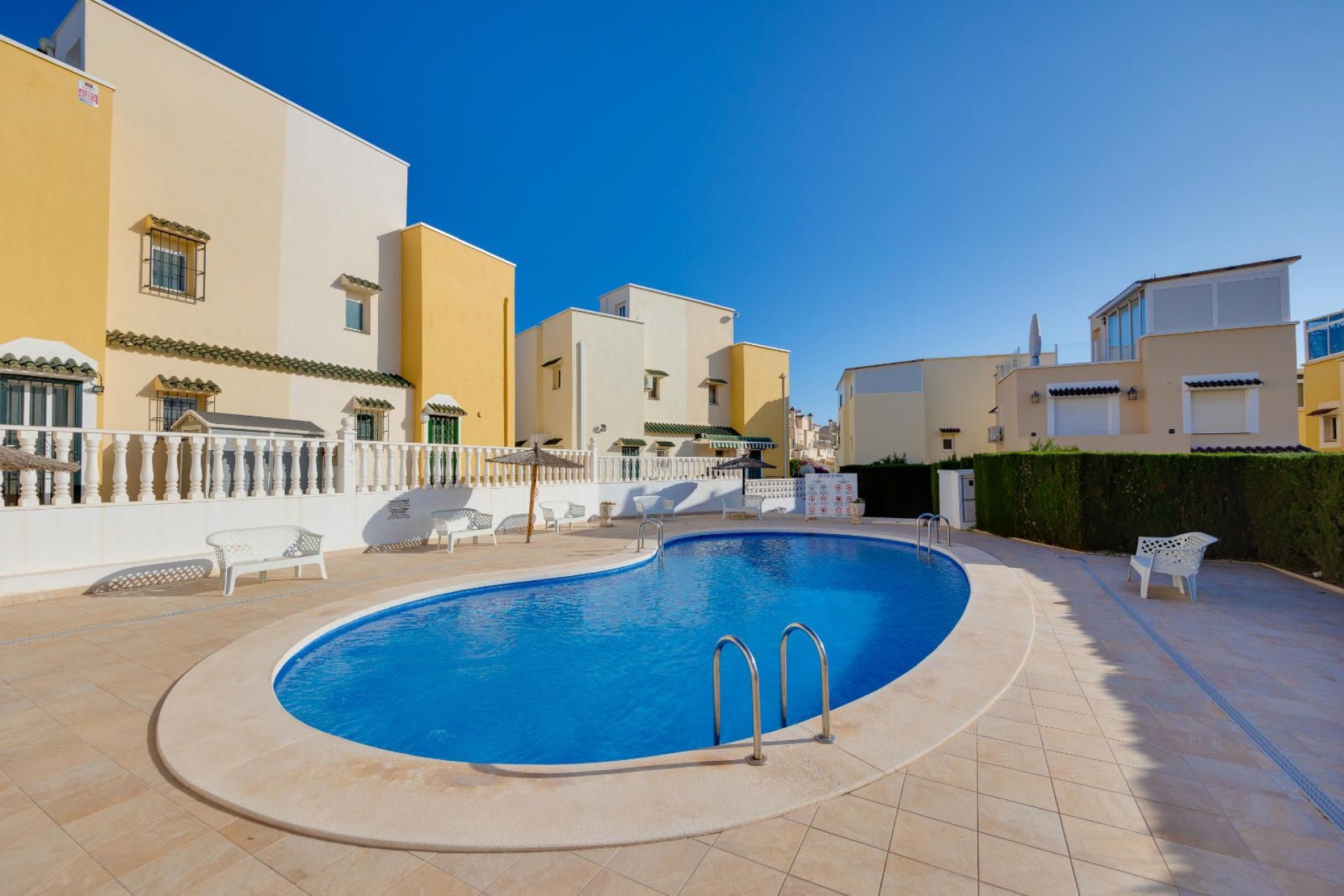 Resale - Townhouse -
Orihuela Costa - Los Altos