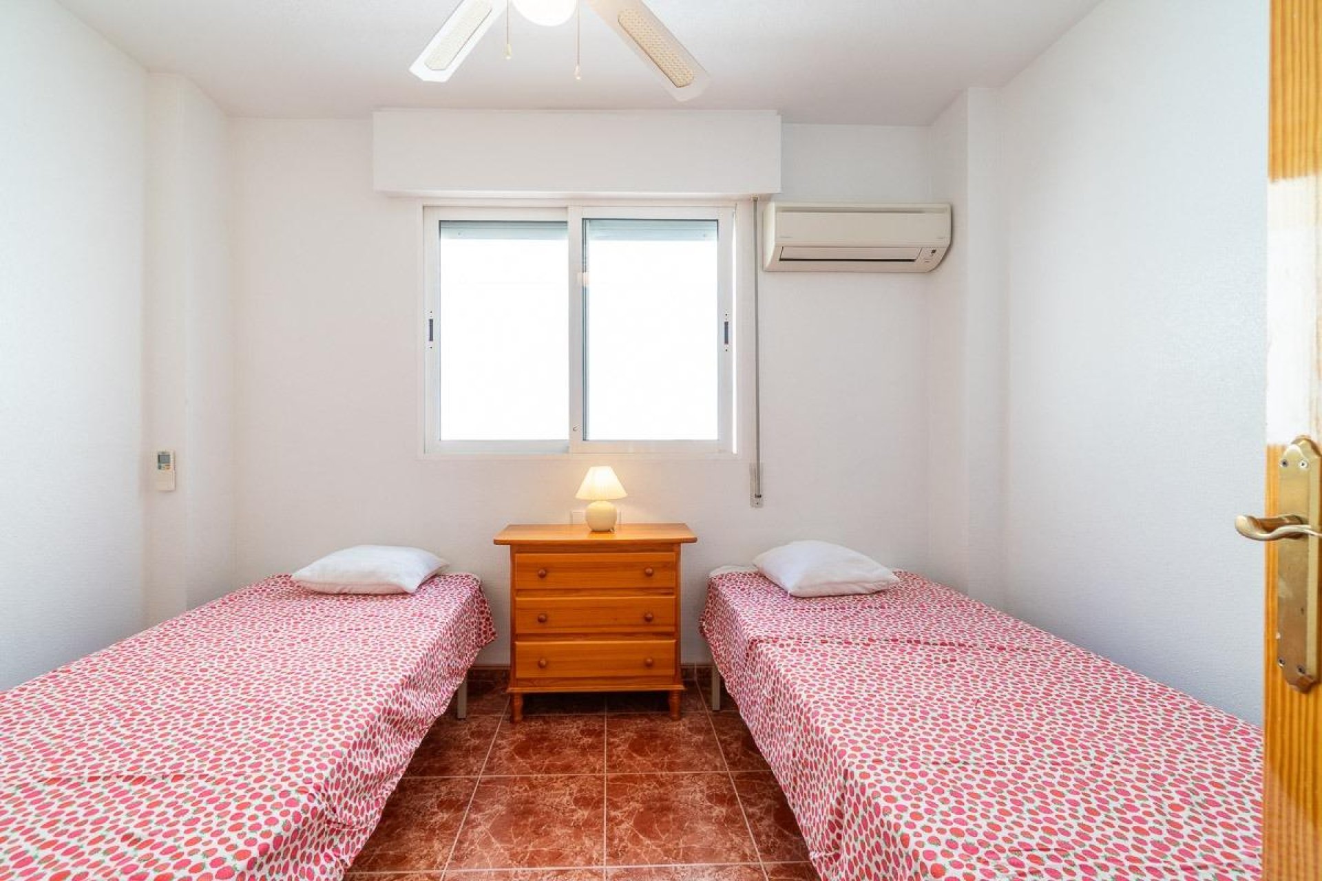 Resale - Townhouse -
Orihuela Costa - Playa Flamenca