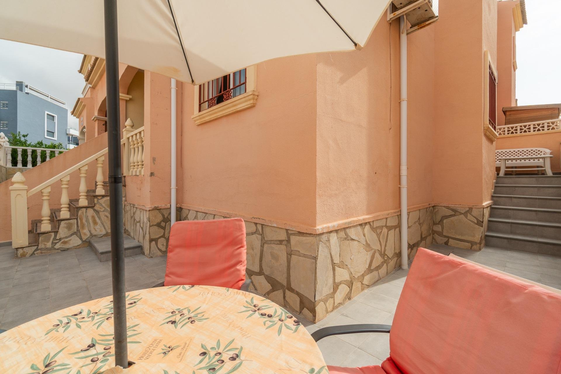 Resale - Townhouse -
Orihuela Costa - Playa Flamenca