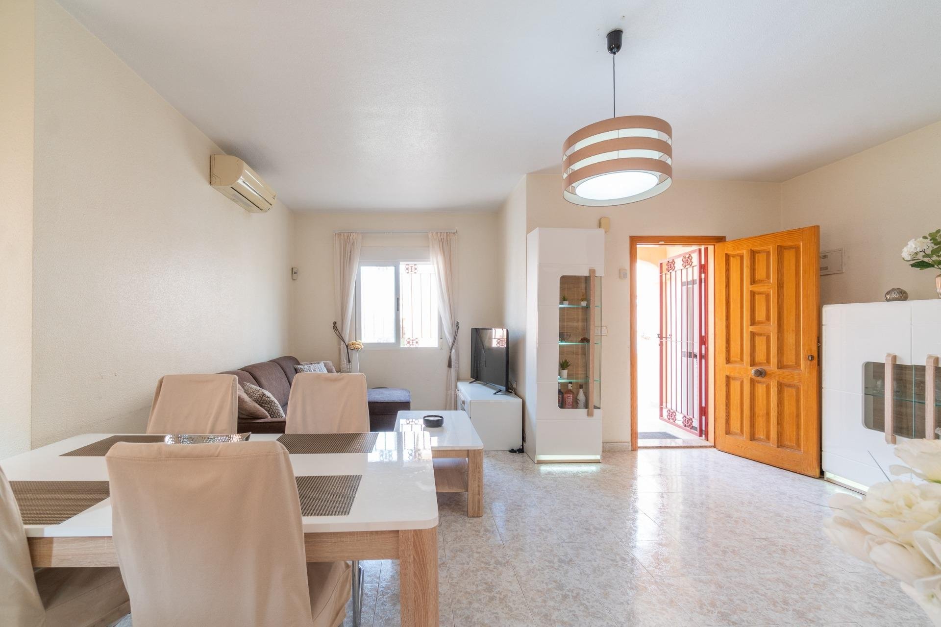 Resale - Townhouse -
Orihuela Costa - Playa Flamenca