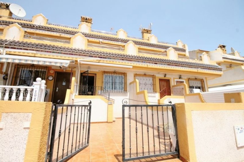 Resale - Townhouse -
Orihuela Costa - Playa Flamenca