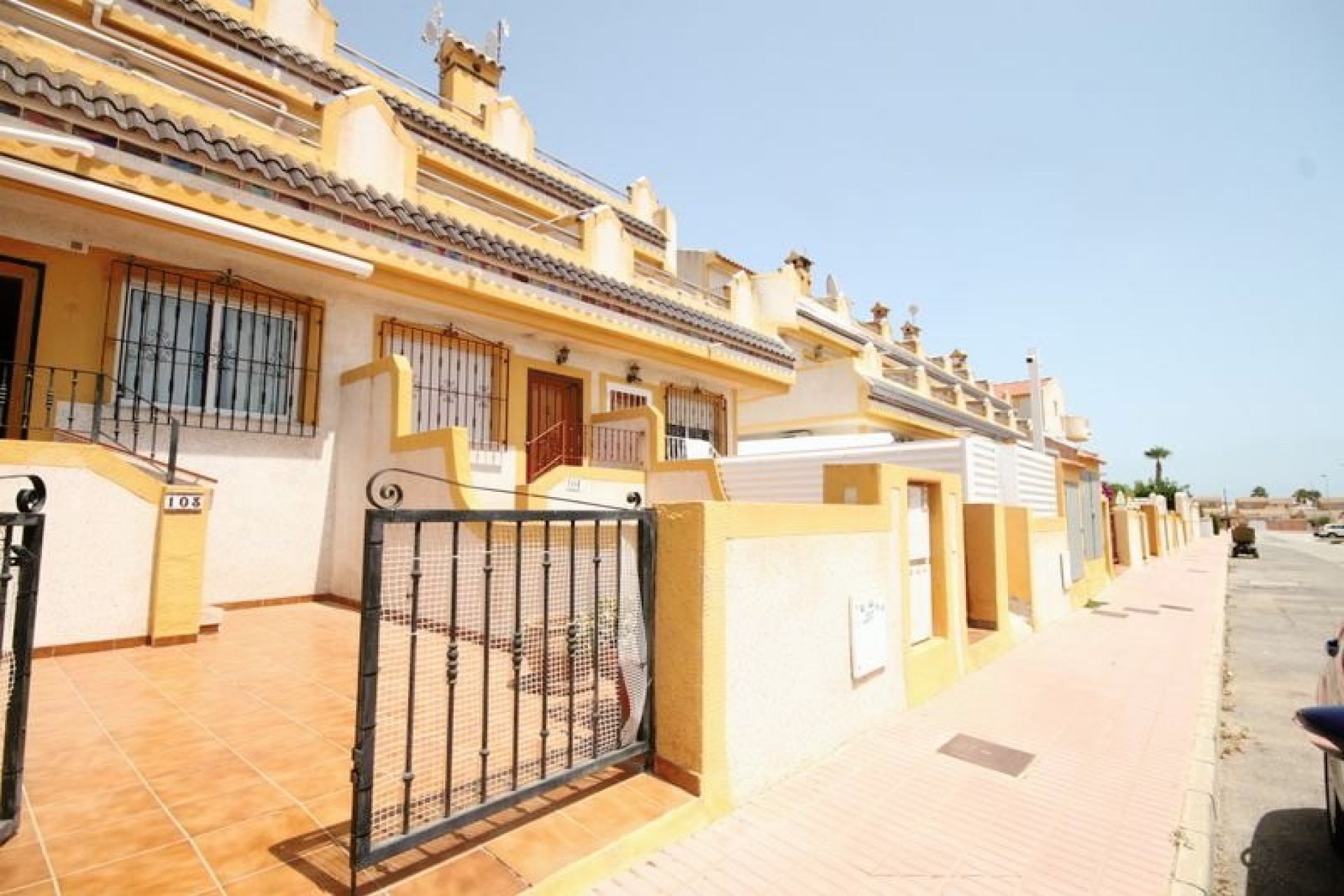 Resale - Townhouse -
Orihuela Costa - Playa Flamenca