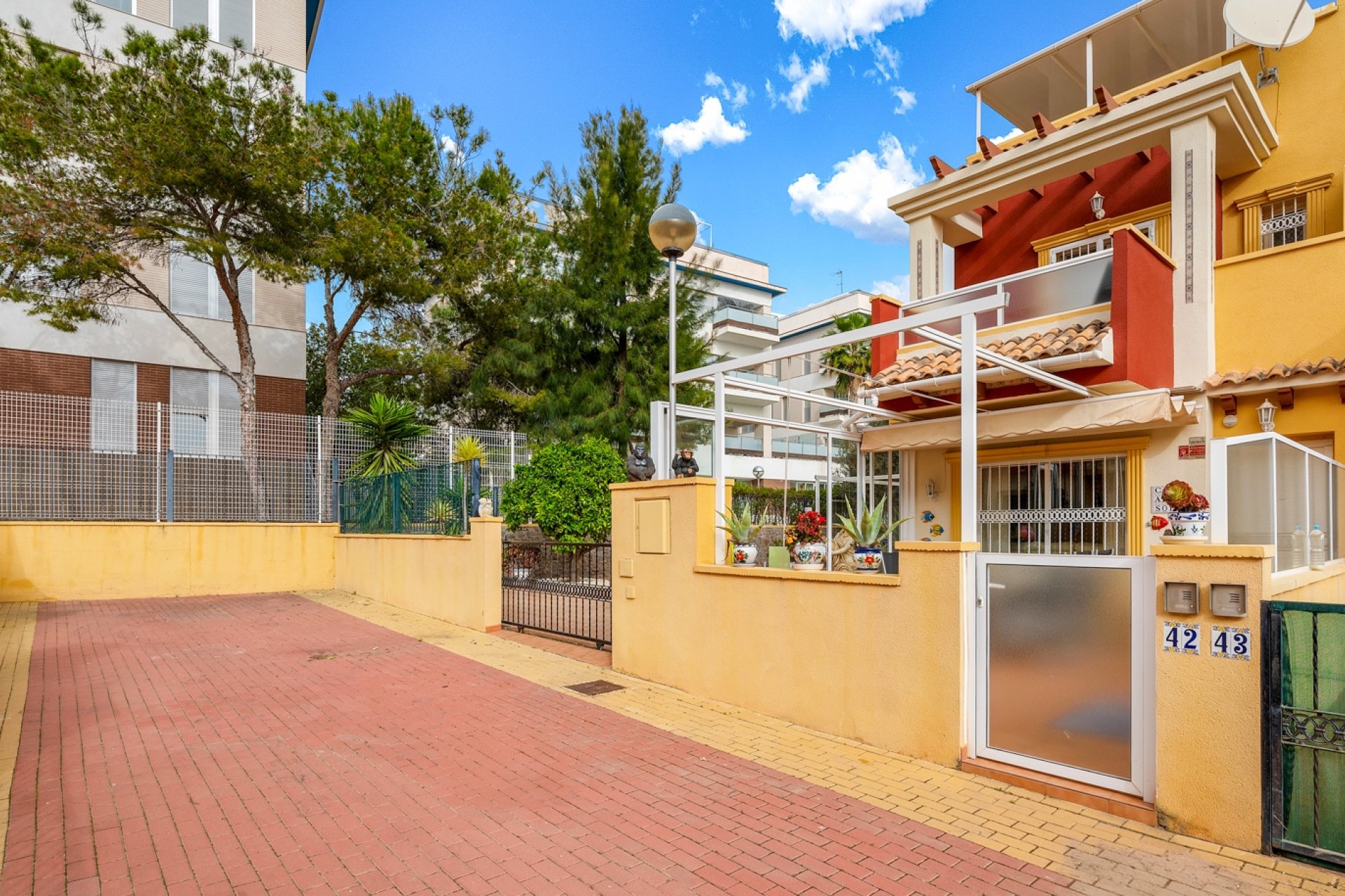 Resale - Townhouse -
Orihuela Costa - Villamartín