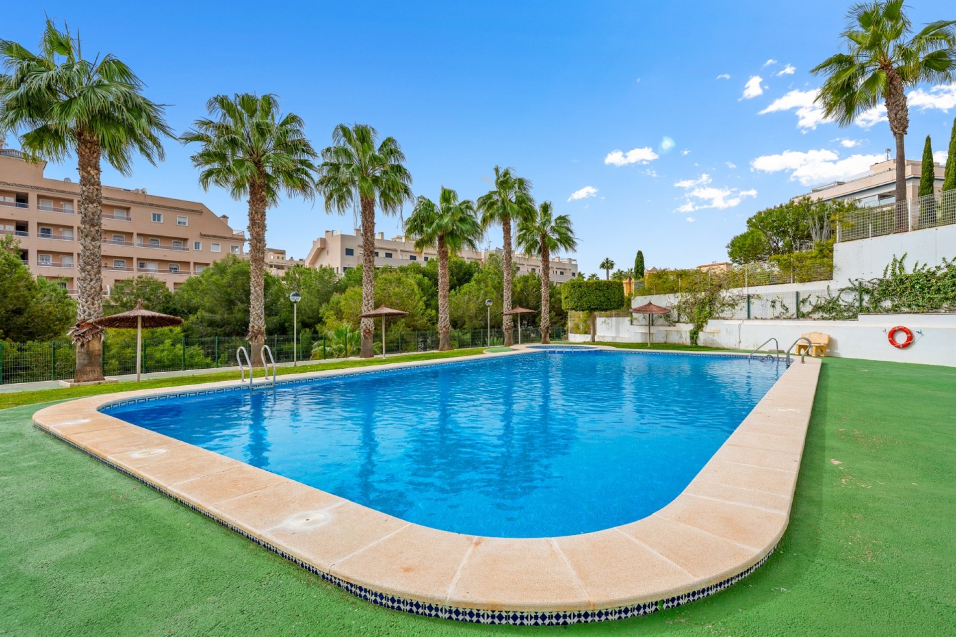 Resale - Townhouse -
Orihuela Costa - Villamartín