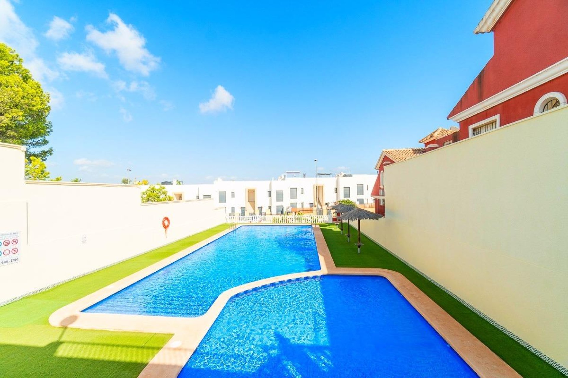 Resale - Townhouse -
Orihuela Costa - Villamartin