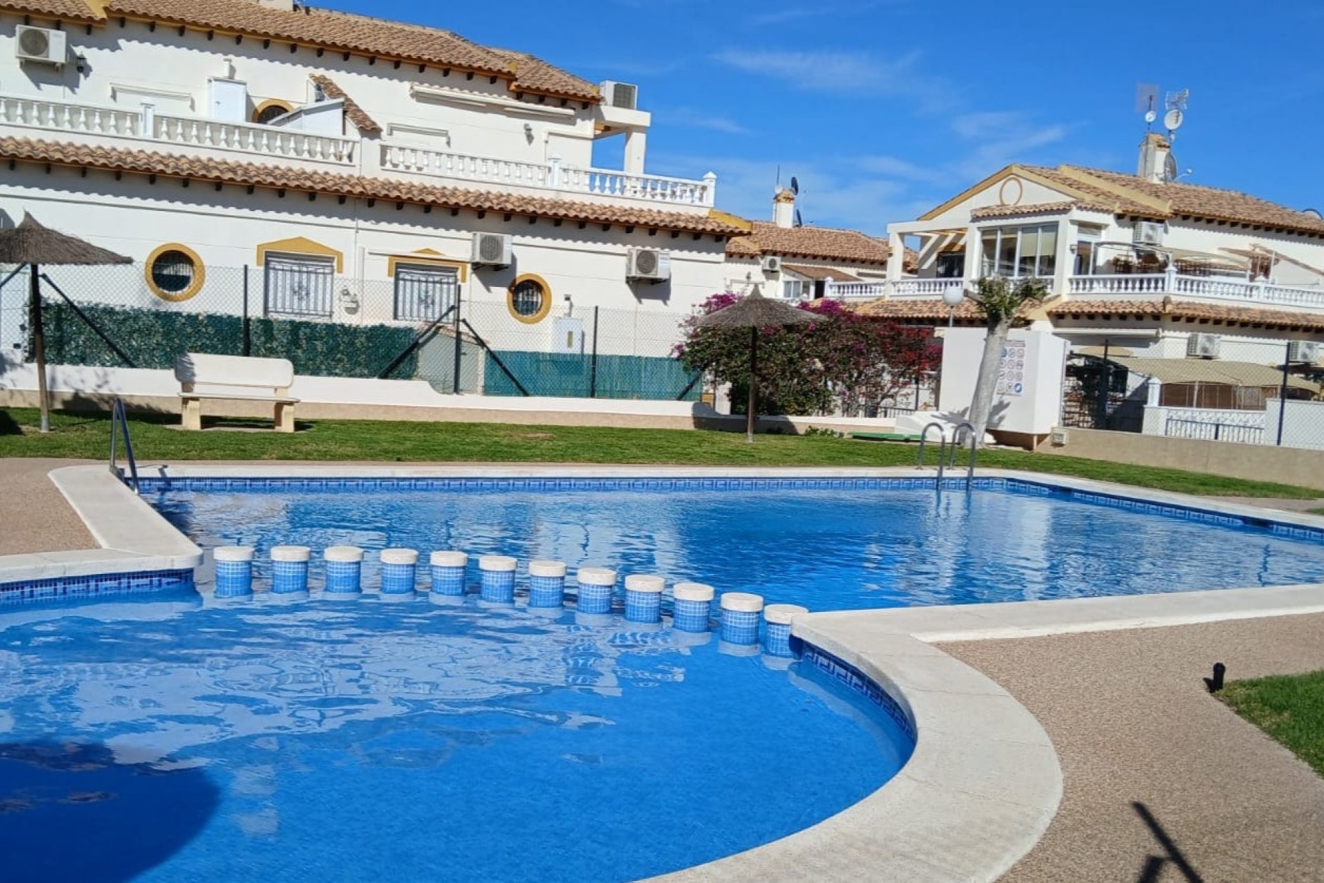 Resale - Townhouse -
Orihuela Costa