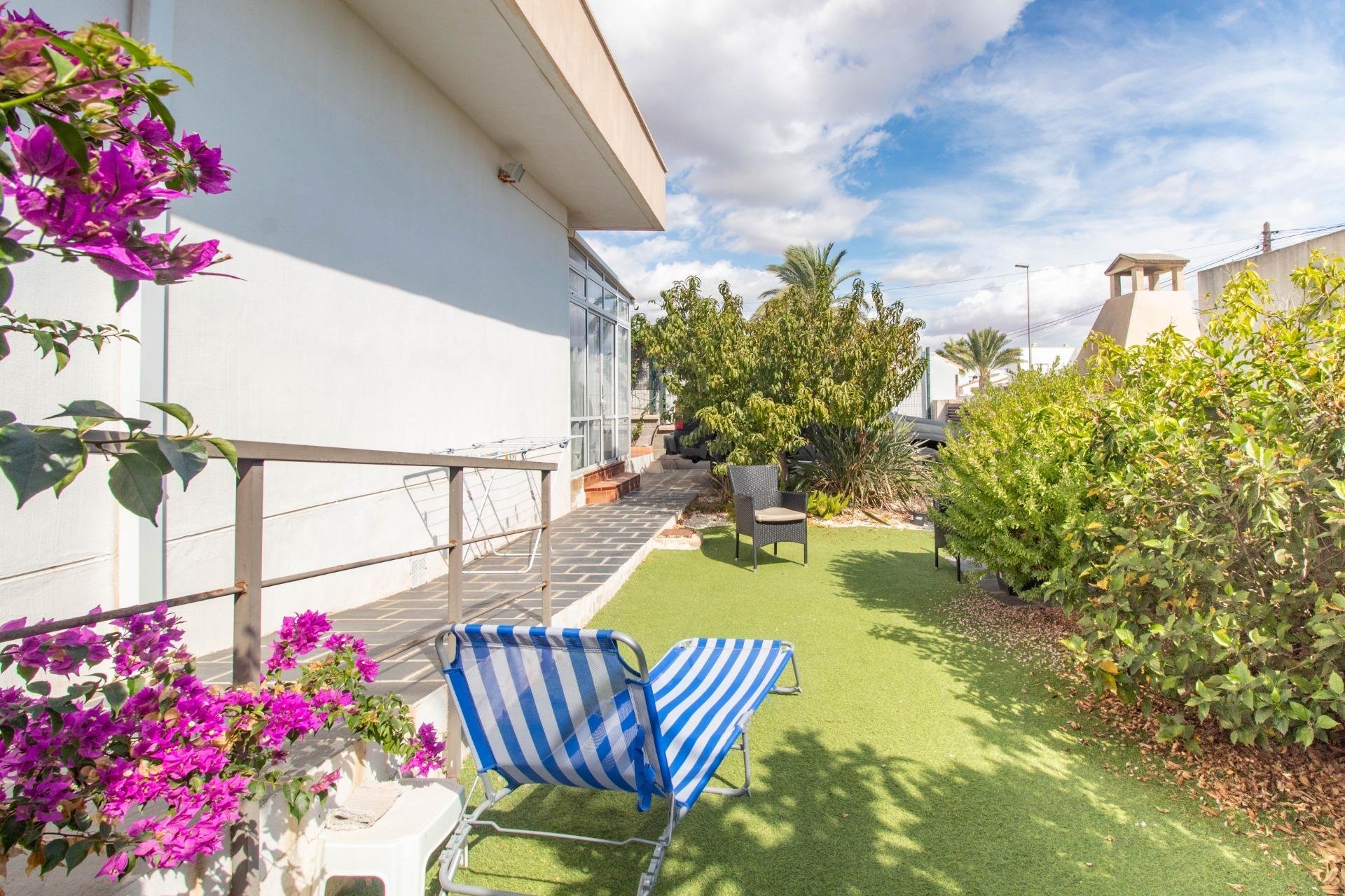 Resale - Townhouse -
Pilar de la Horadada - Mil Palmeras