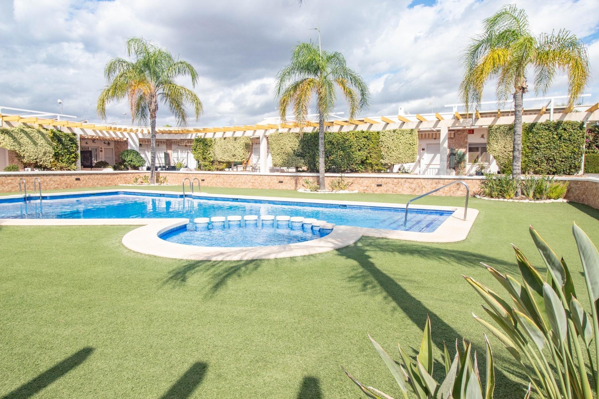 Resale - Townhouse -
Pilar de la Horadada - Mil Palmeras