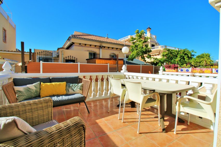 Resale - Townhouse -
Playa Flamenca
