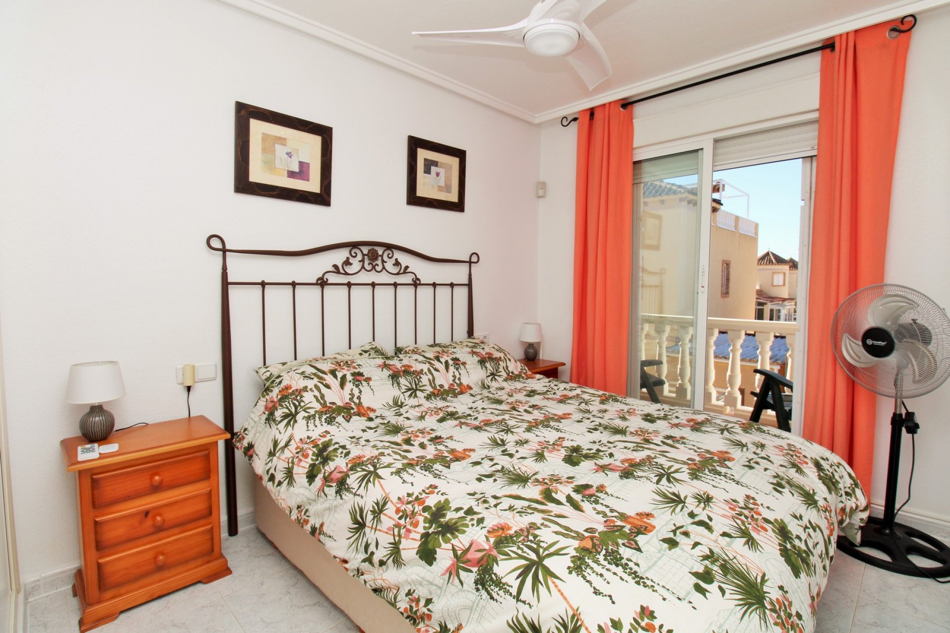 Resale - Townhouse -
Playa Flamenca