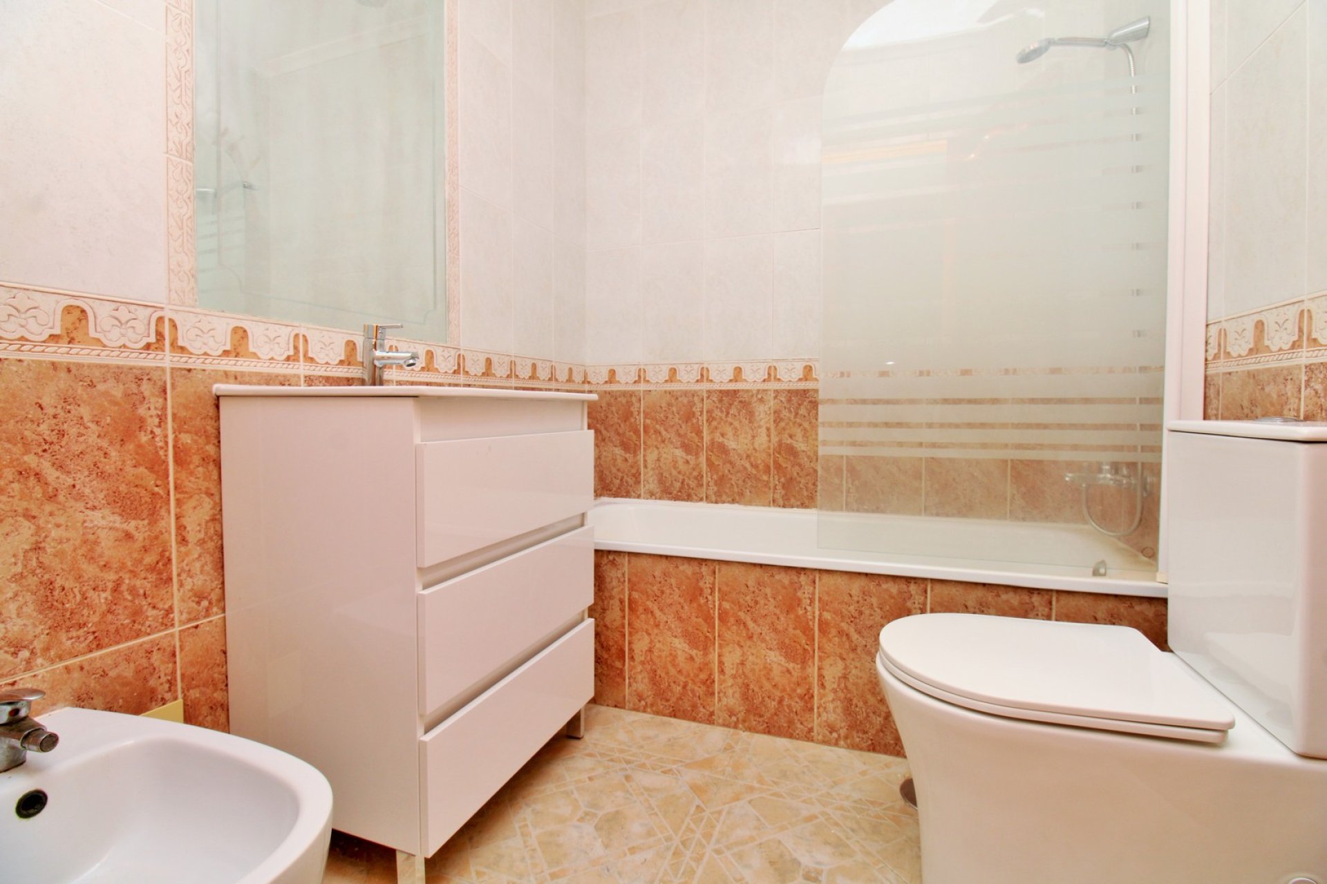 Resale - Townhouse -
Playa Flamenca