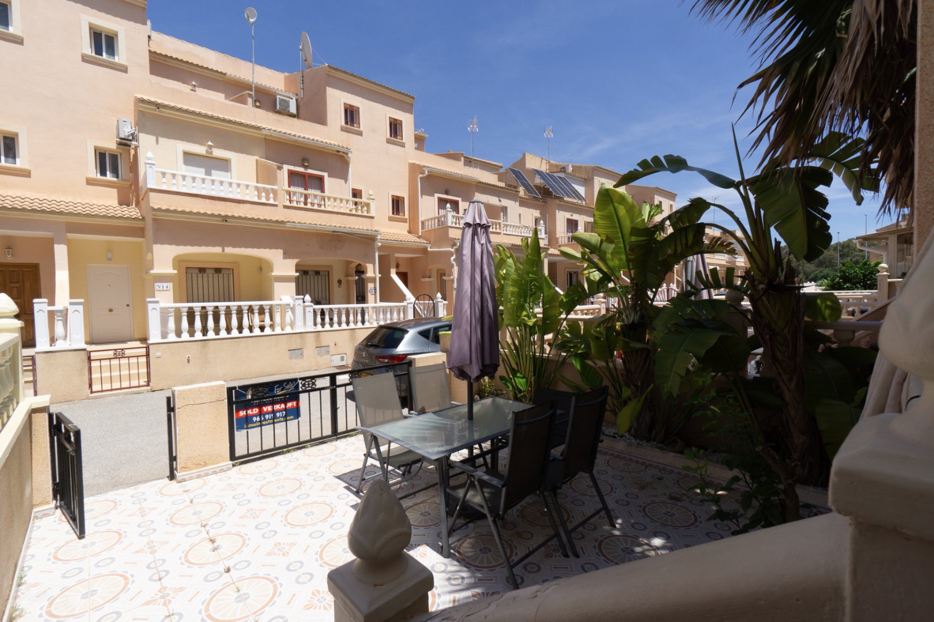 Resale - Townhouse -
Playa Flamenca