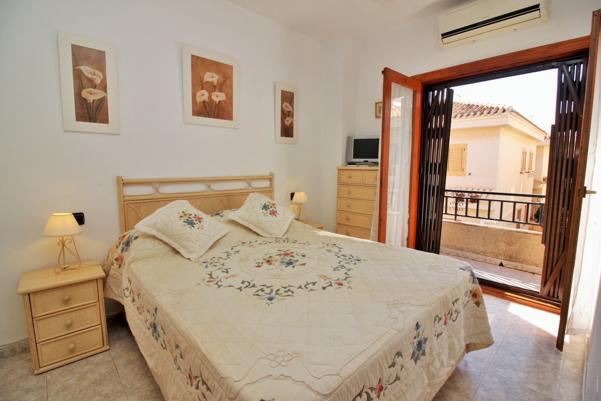 Resale - Townhouse -
Playa Flamenca