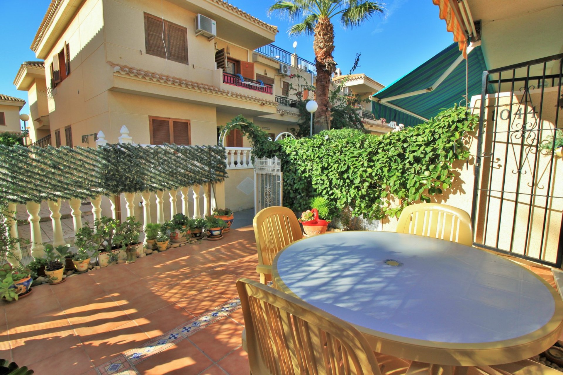 Resale - Townhouse -
Playa Flamenca