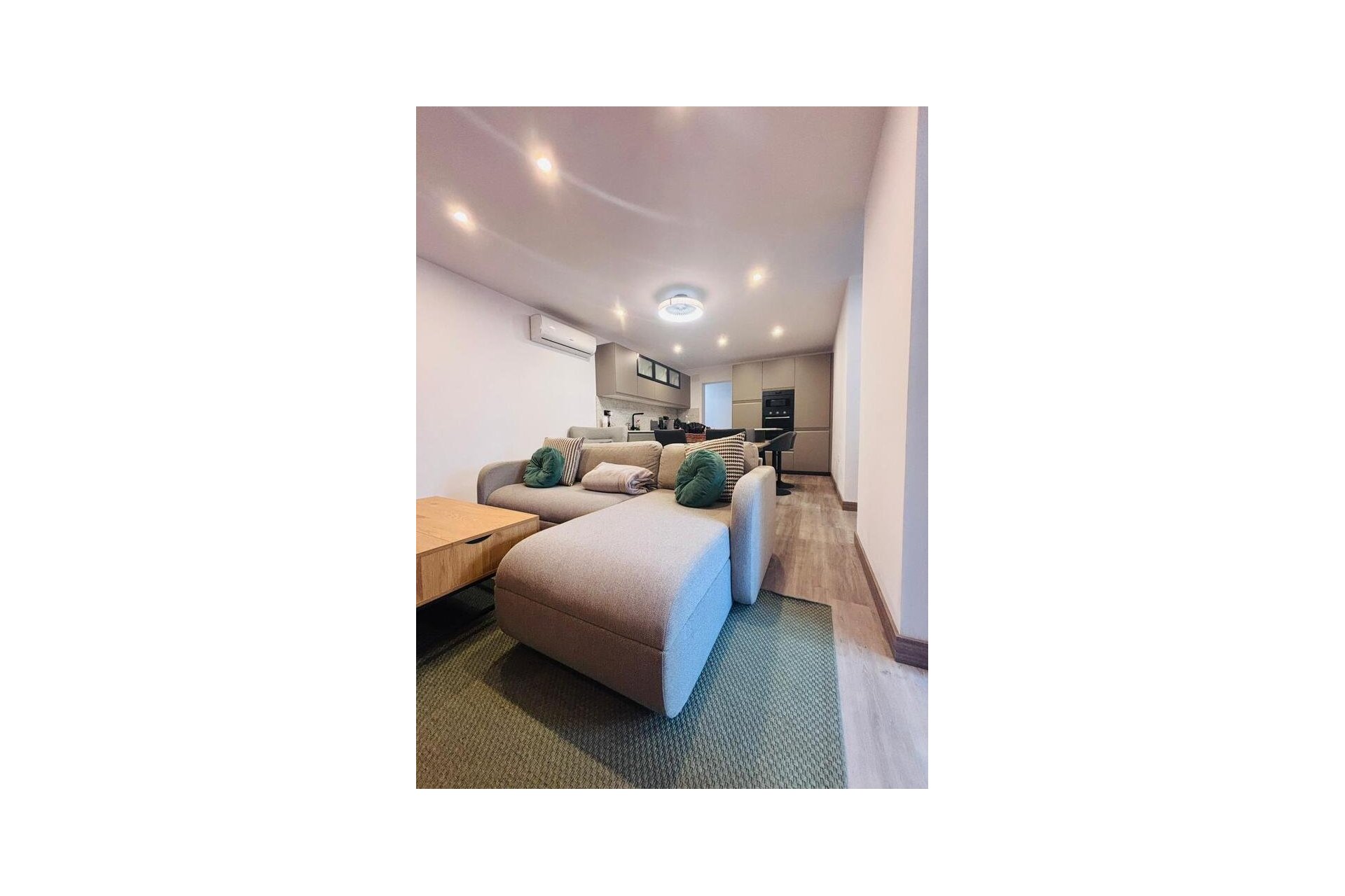 Resale - Townhouse -
San Miguel - Costa Blanca