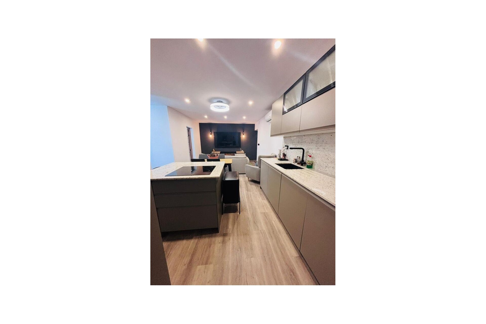 Resale - Townhouse -
San Miguel - Costa Blanca