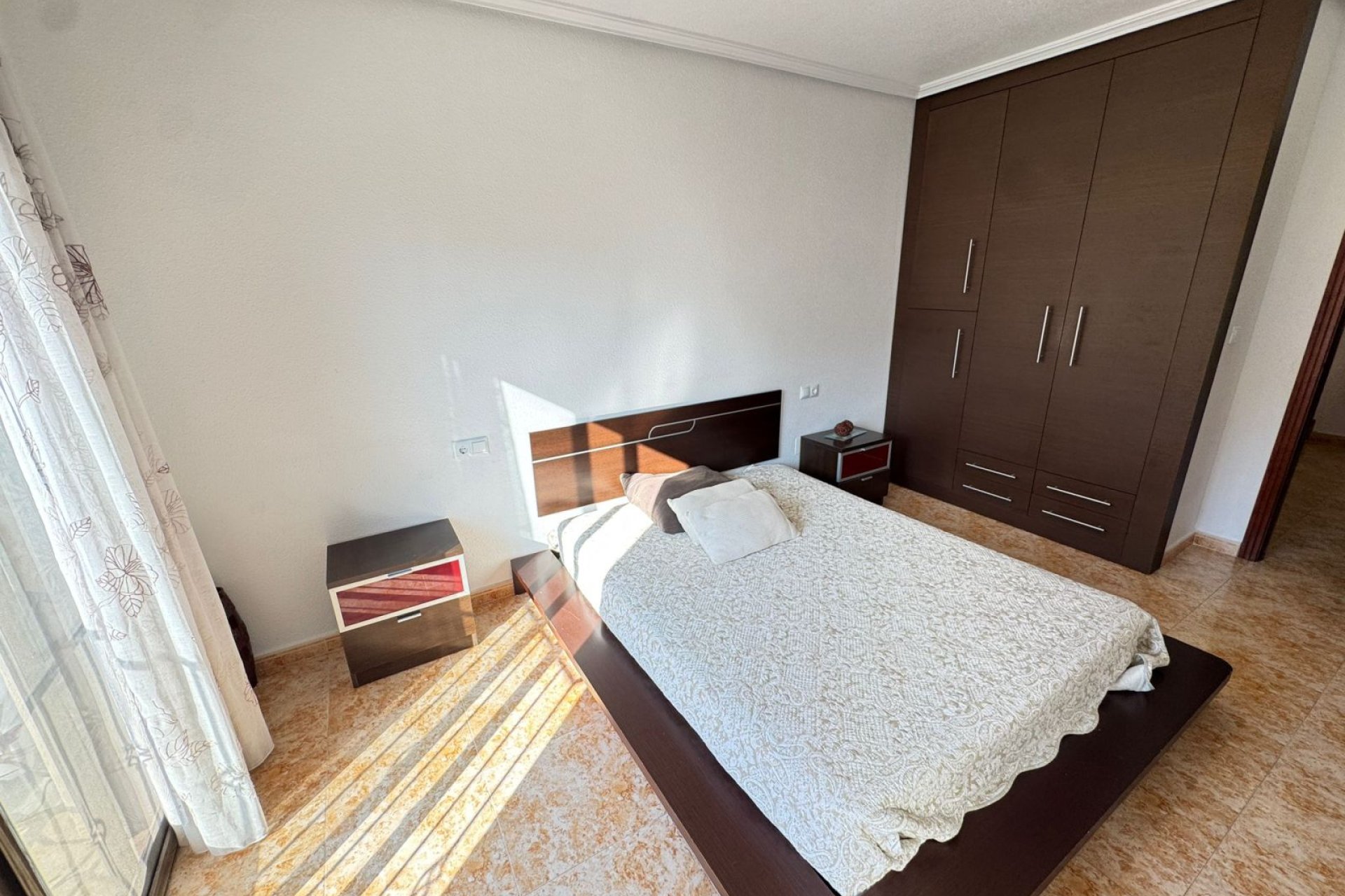 Resale - Townhouse -
San Miguel - San Miguel de Salinas