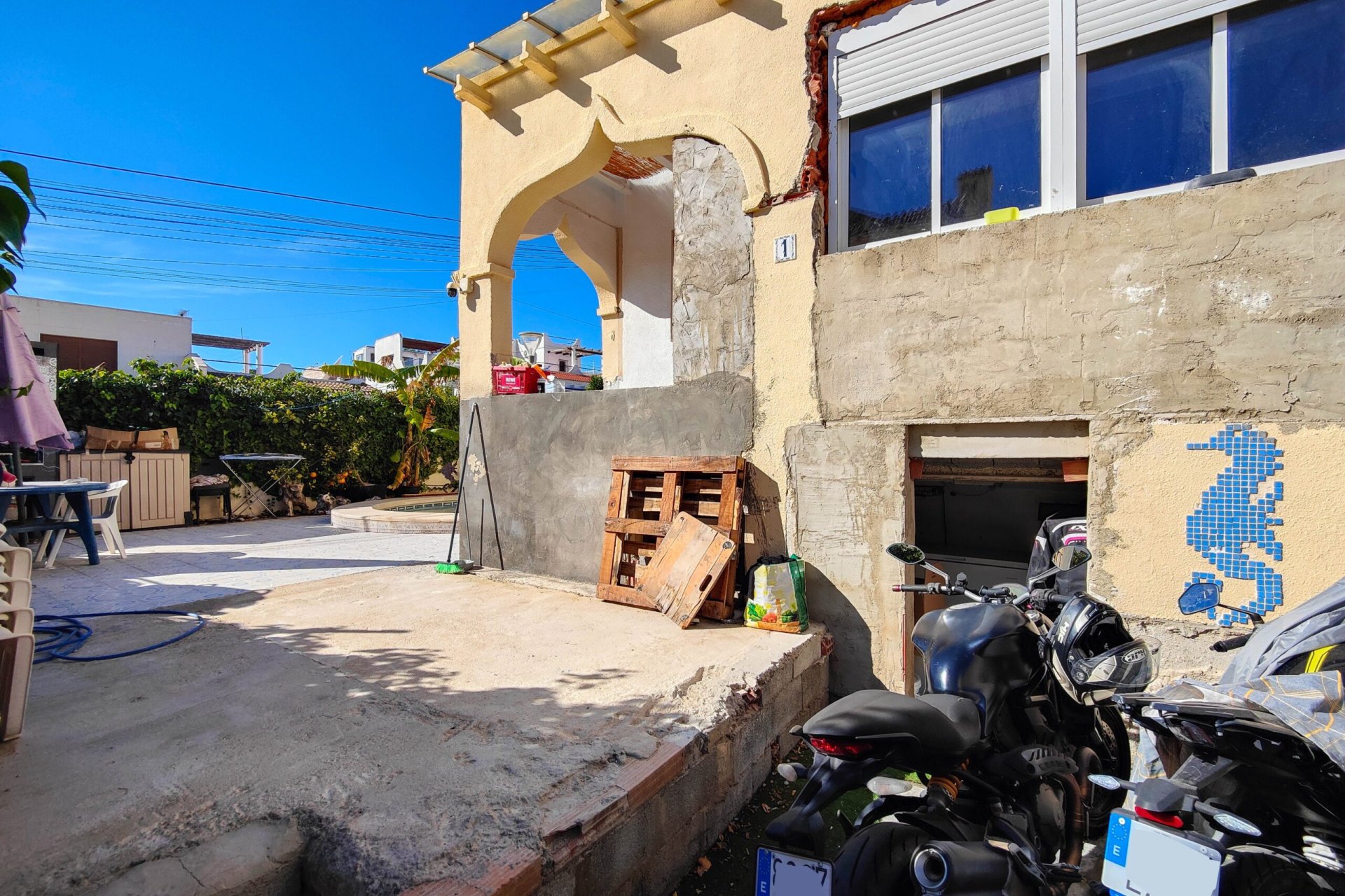 Resale - Townhouse -
San Miguel - San Miguel de Salinas