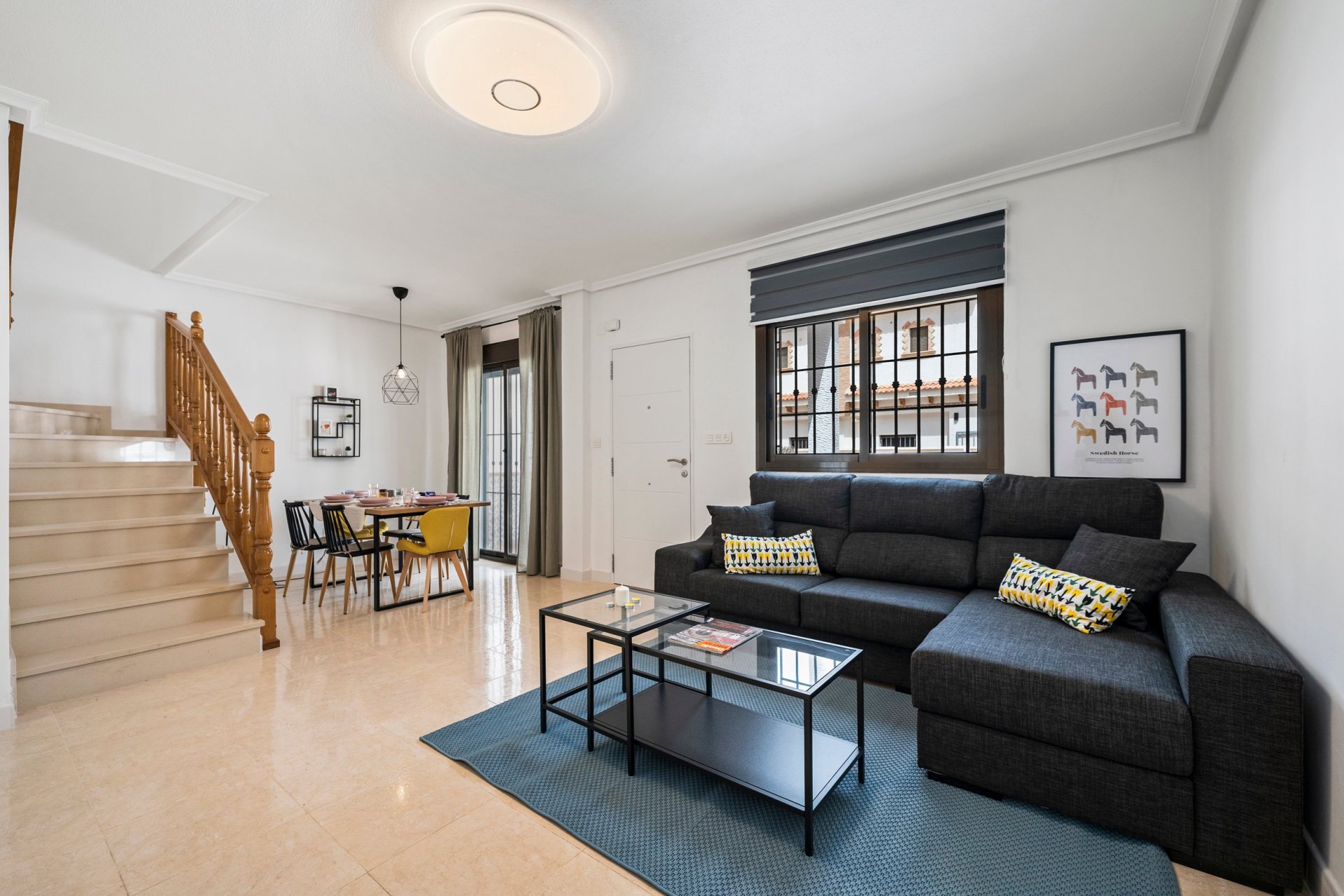 Resale - Townhouse -
San Miguel - San Miguel de Salinas