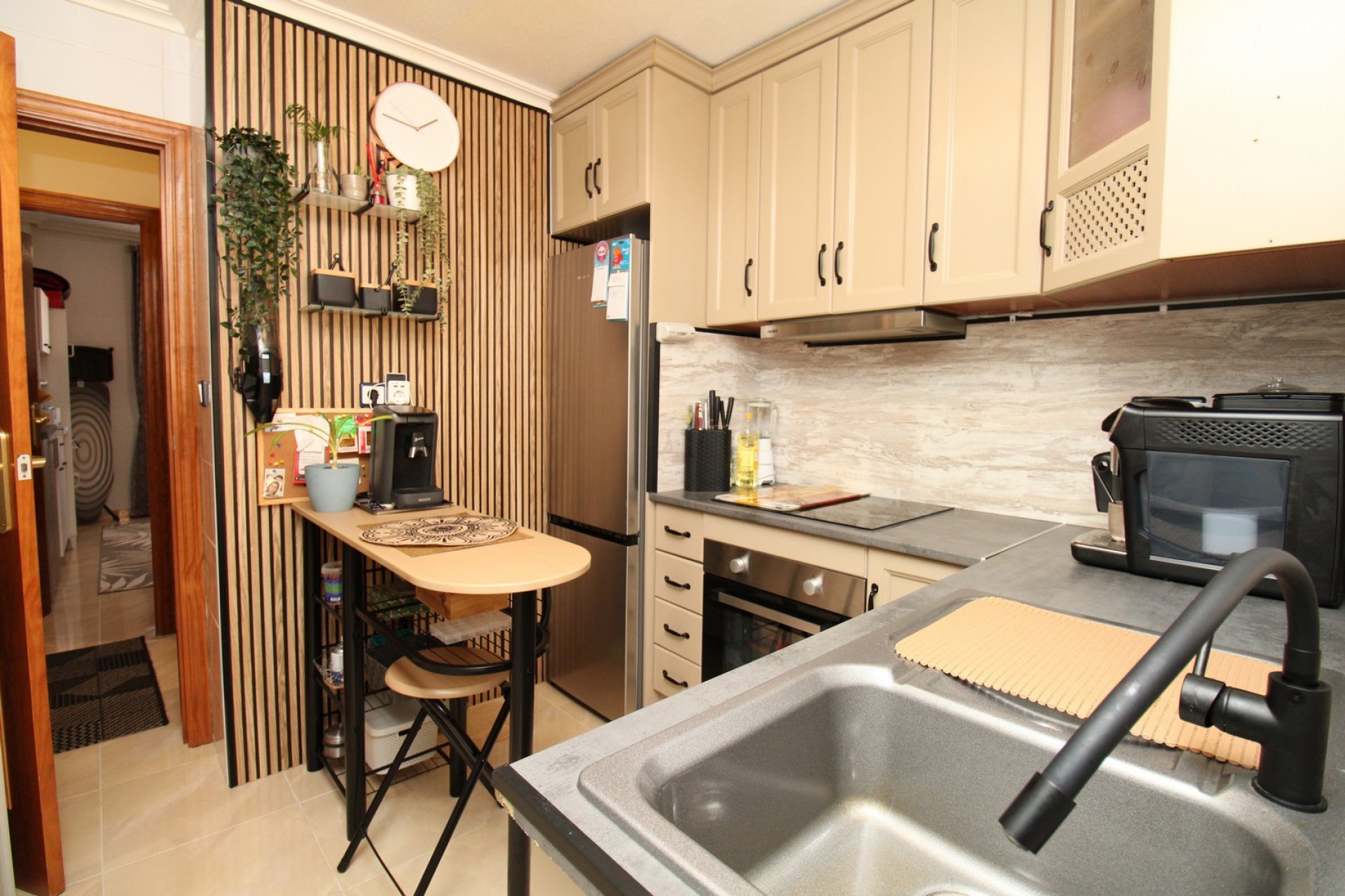 Resale - Townhouse -
San Miguel - San Miguel de Salinas