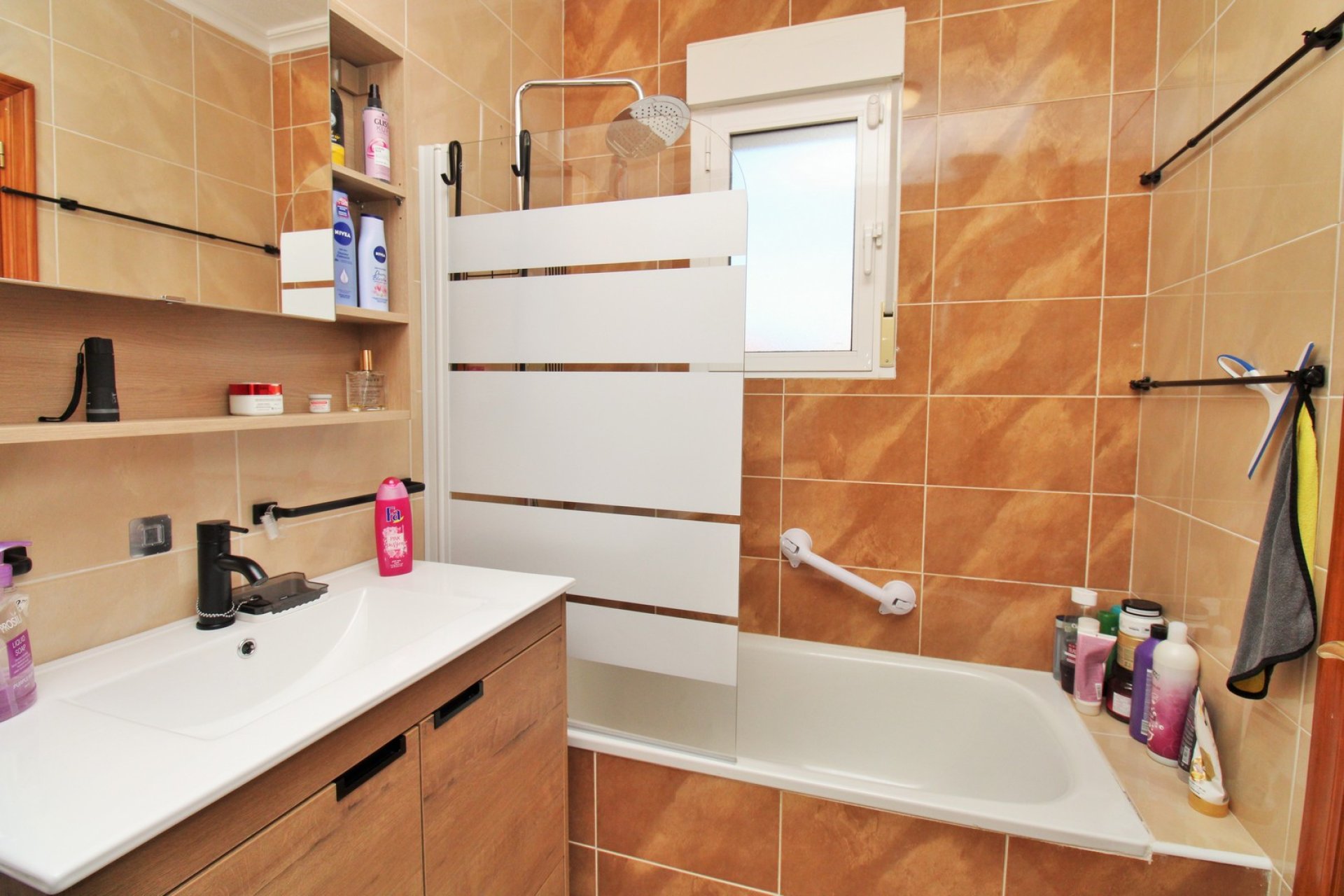 Resale - Townhouse -
San Miguel - San Miguel de Salinas