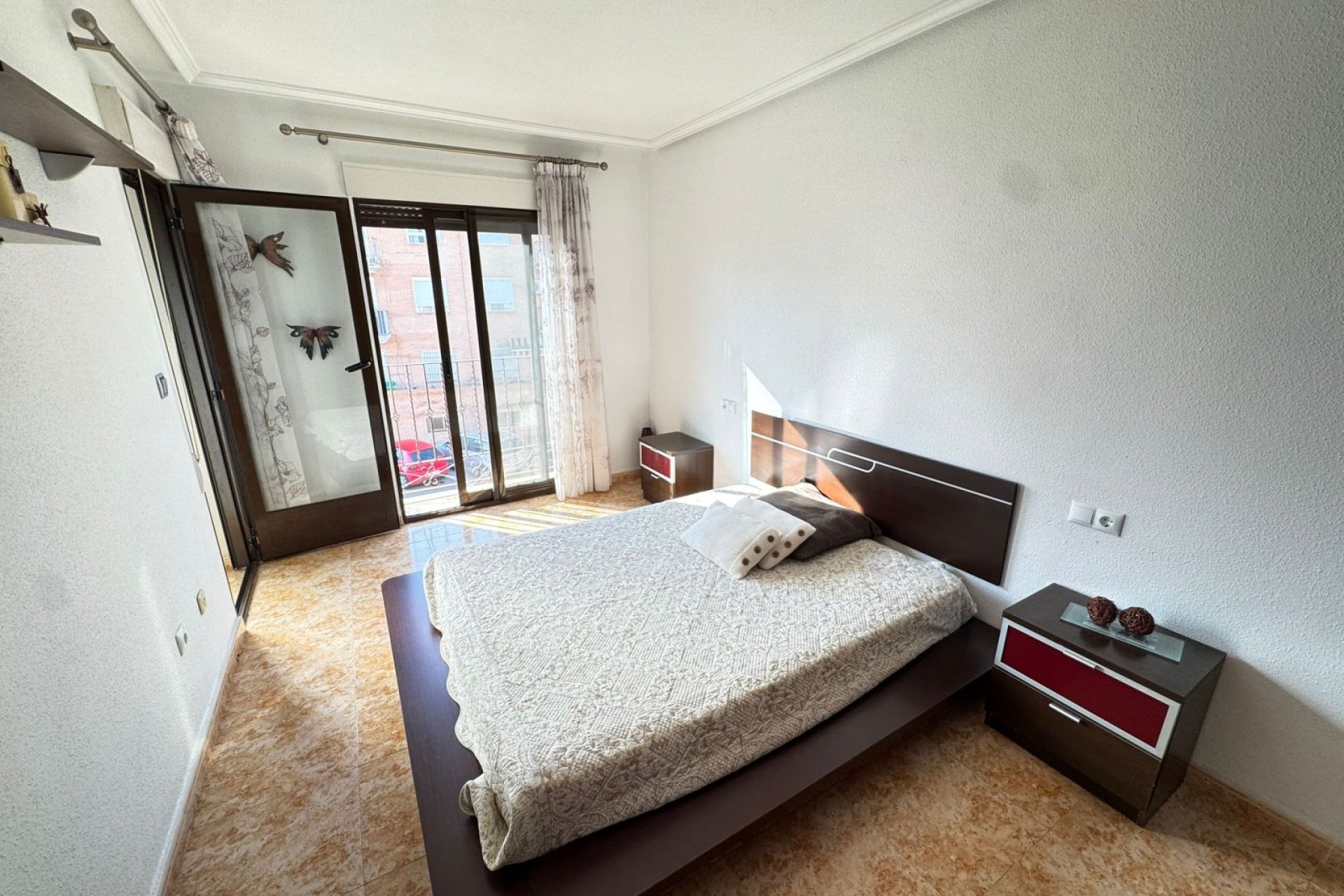 Resale - Townhouse -
San Miguel - San Miguel de Salinas