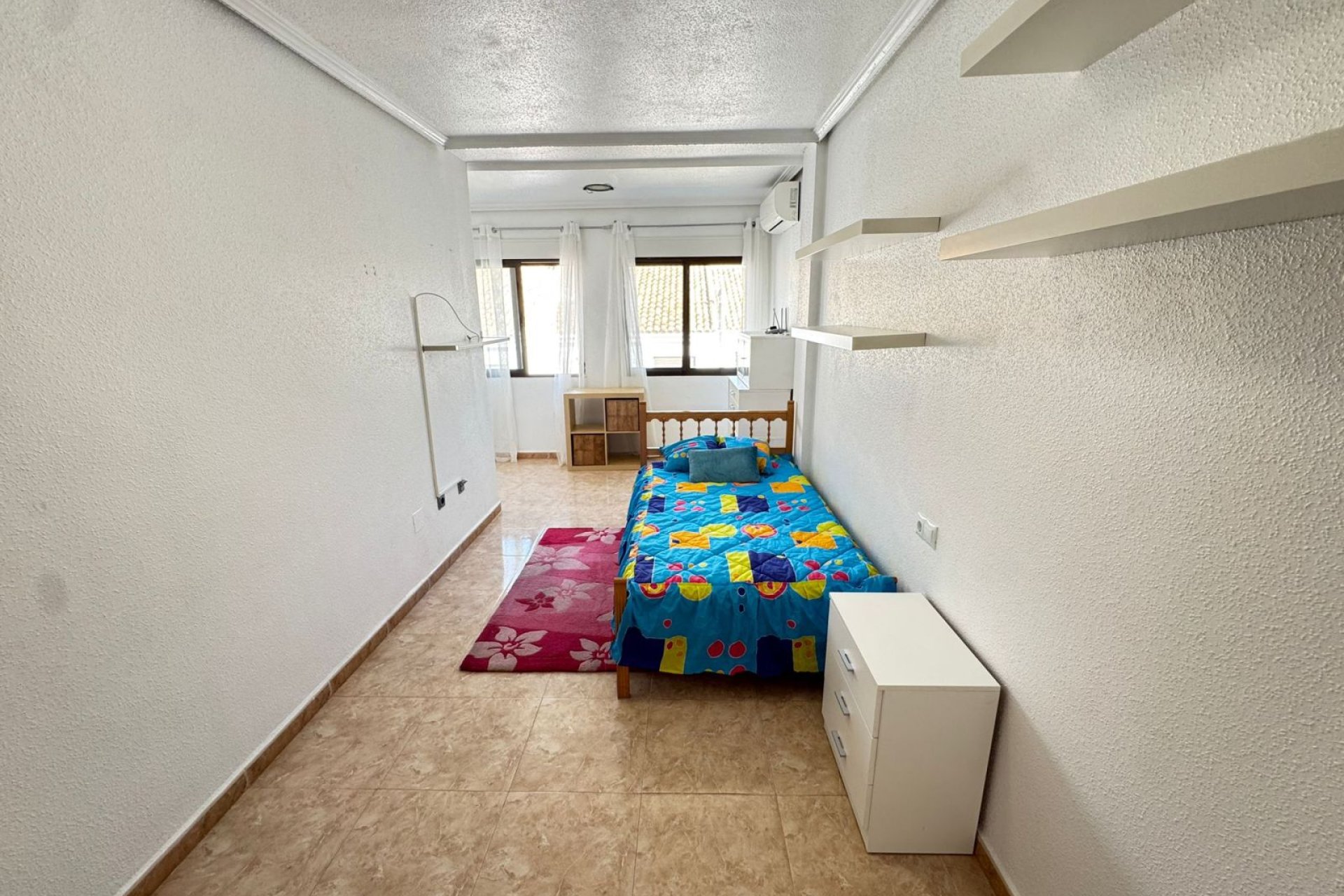 Resale - Townhouse -
San Miguel - San Miguel de Salinas